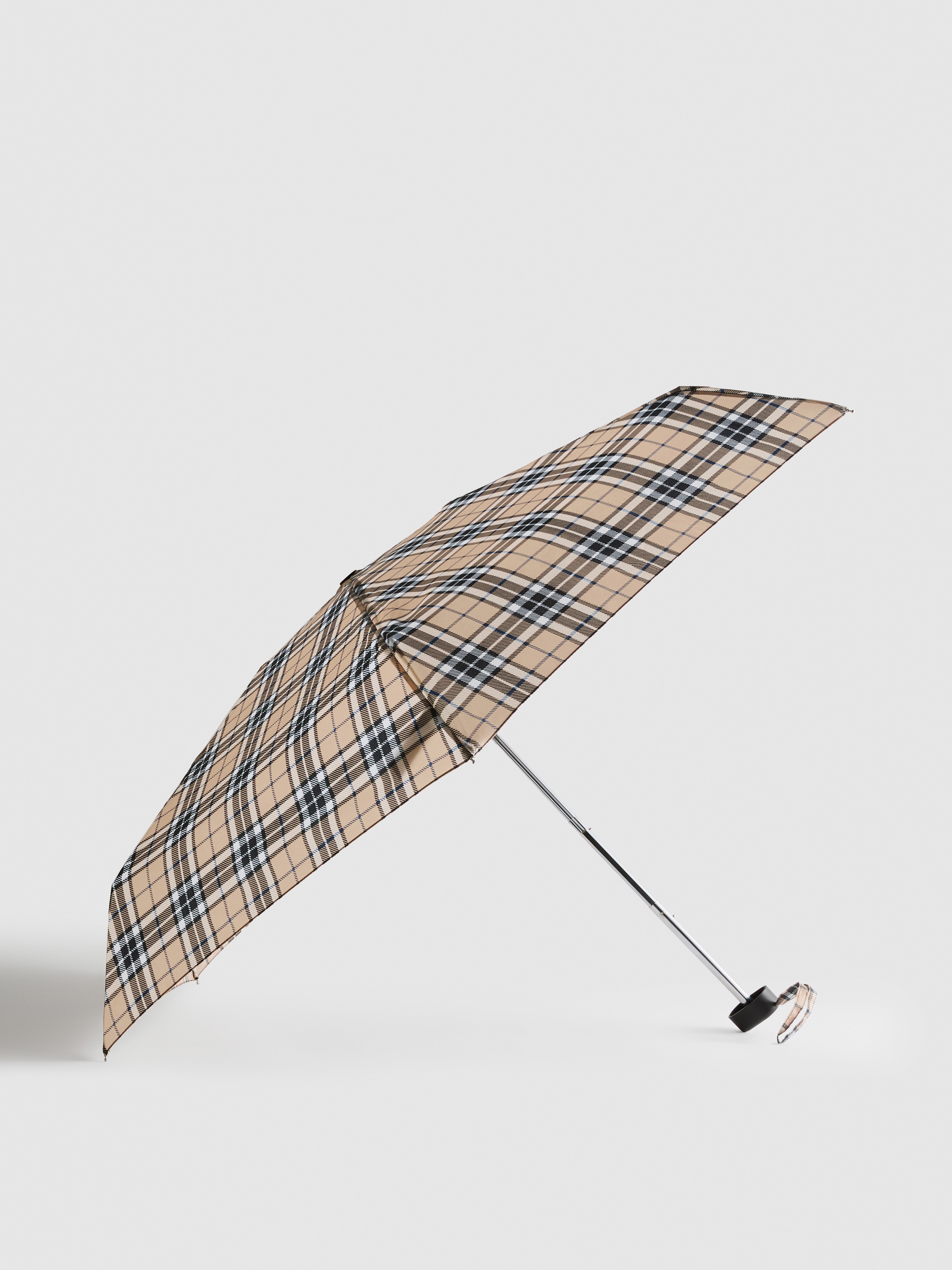 Faltbarer Regenschirm mit Karomuster