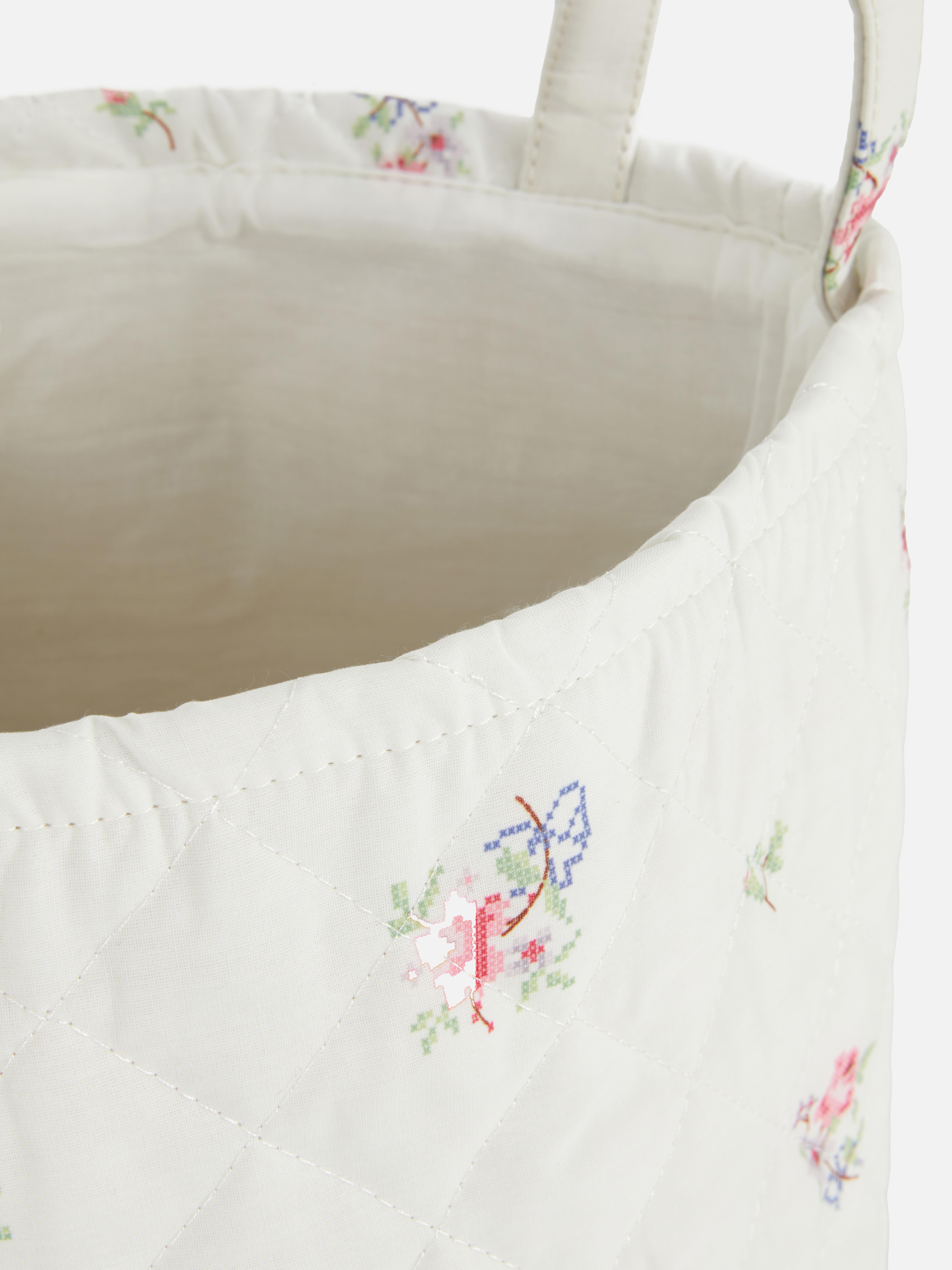 Cesta floral de tacto suave