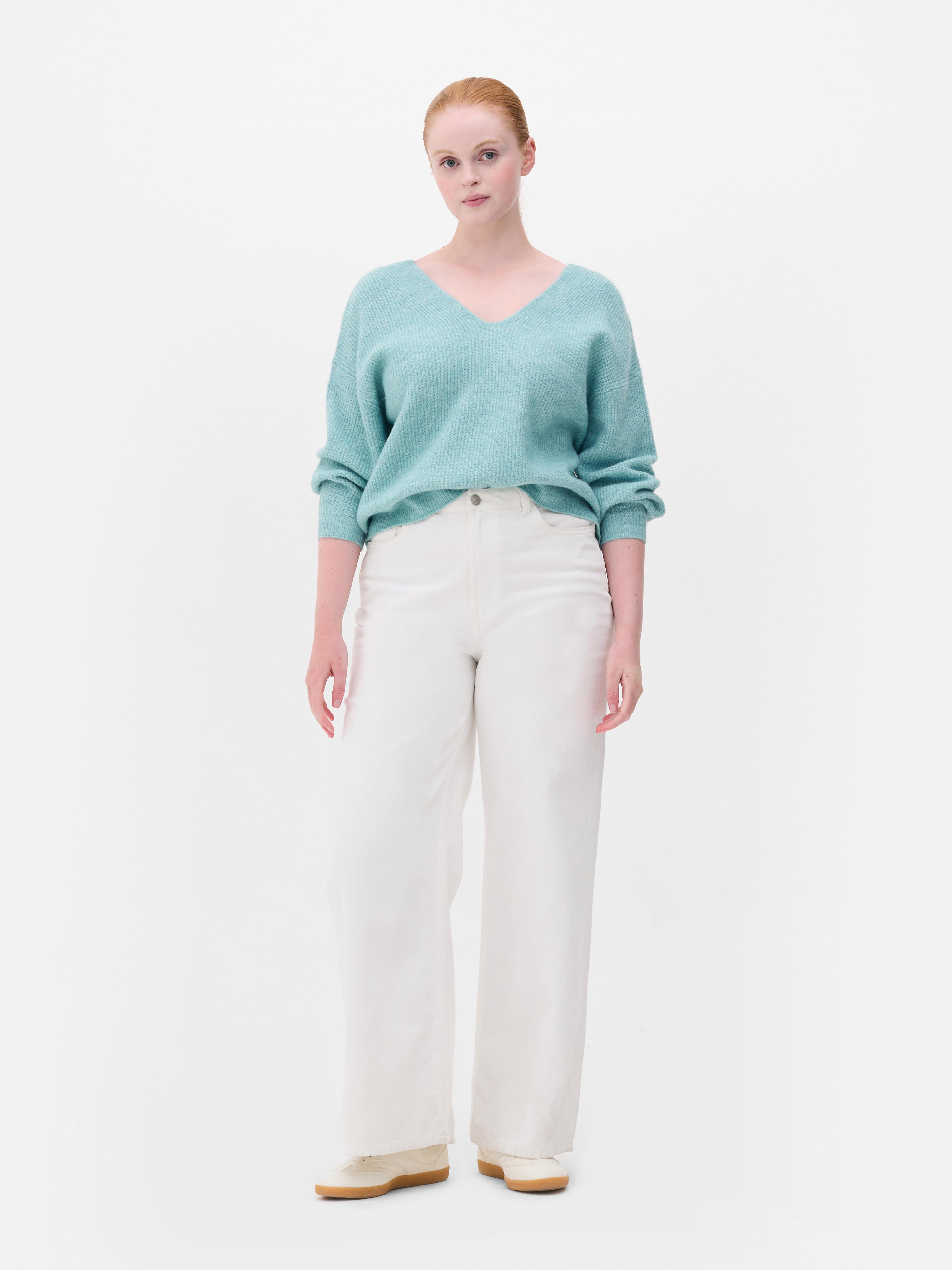 V-Neck Jumper