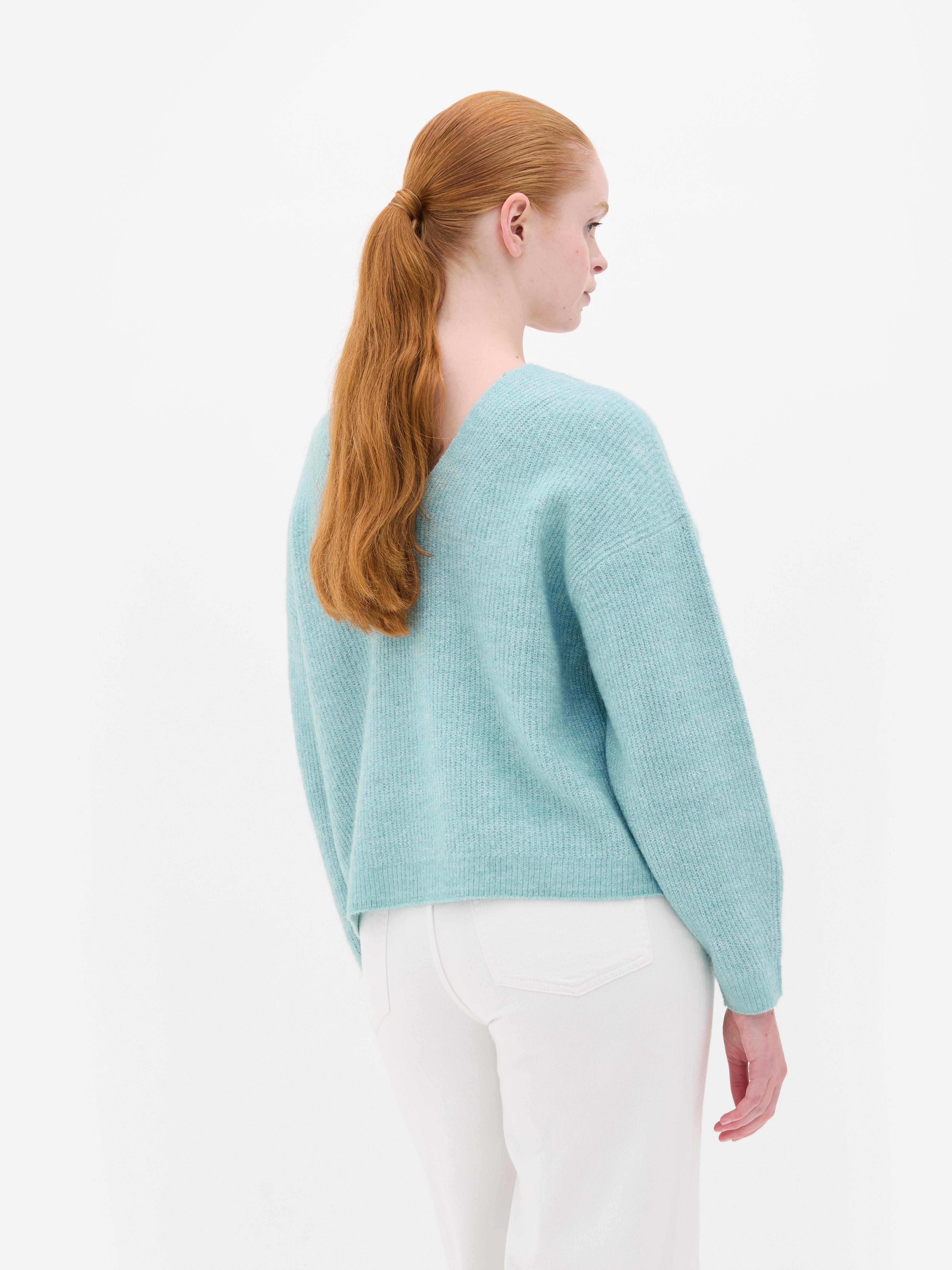 V-Neck Jumper