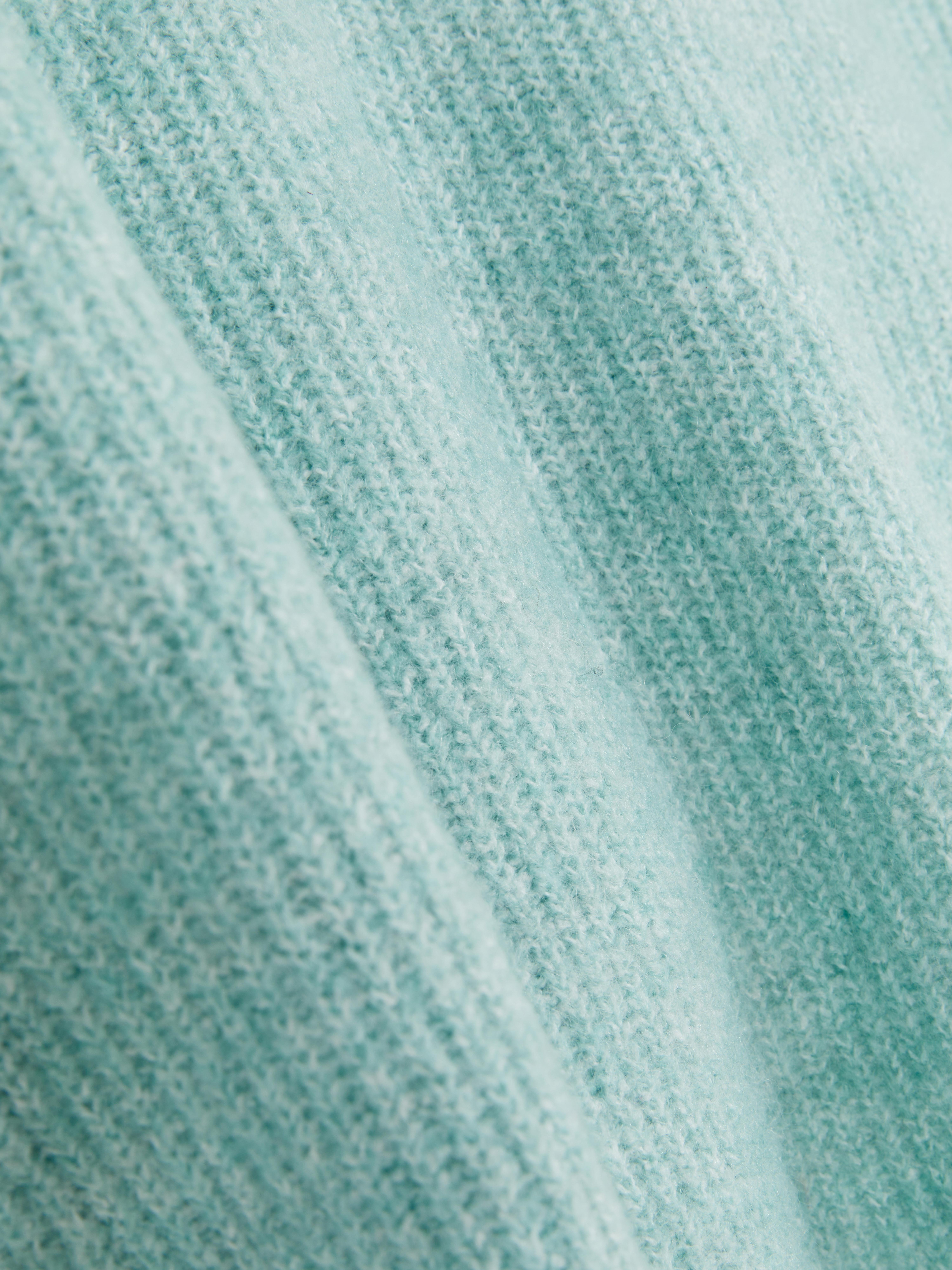 V-Neck Jumper