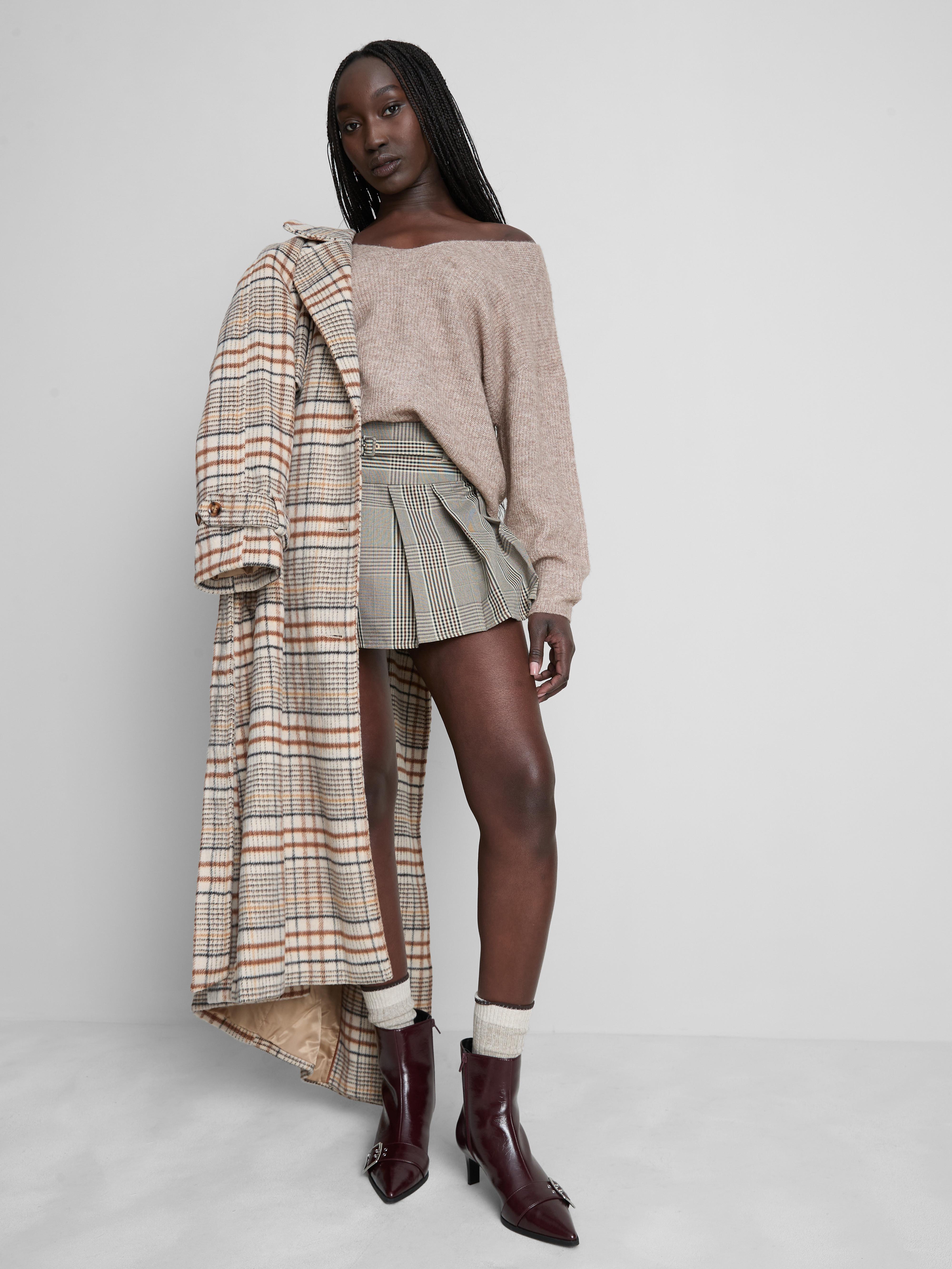 Pulover cu decolteu în V