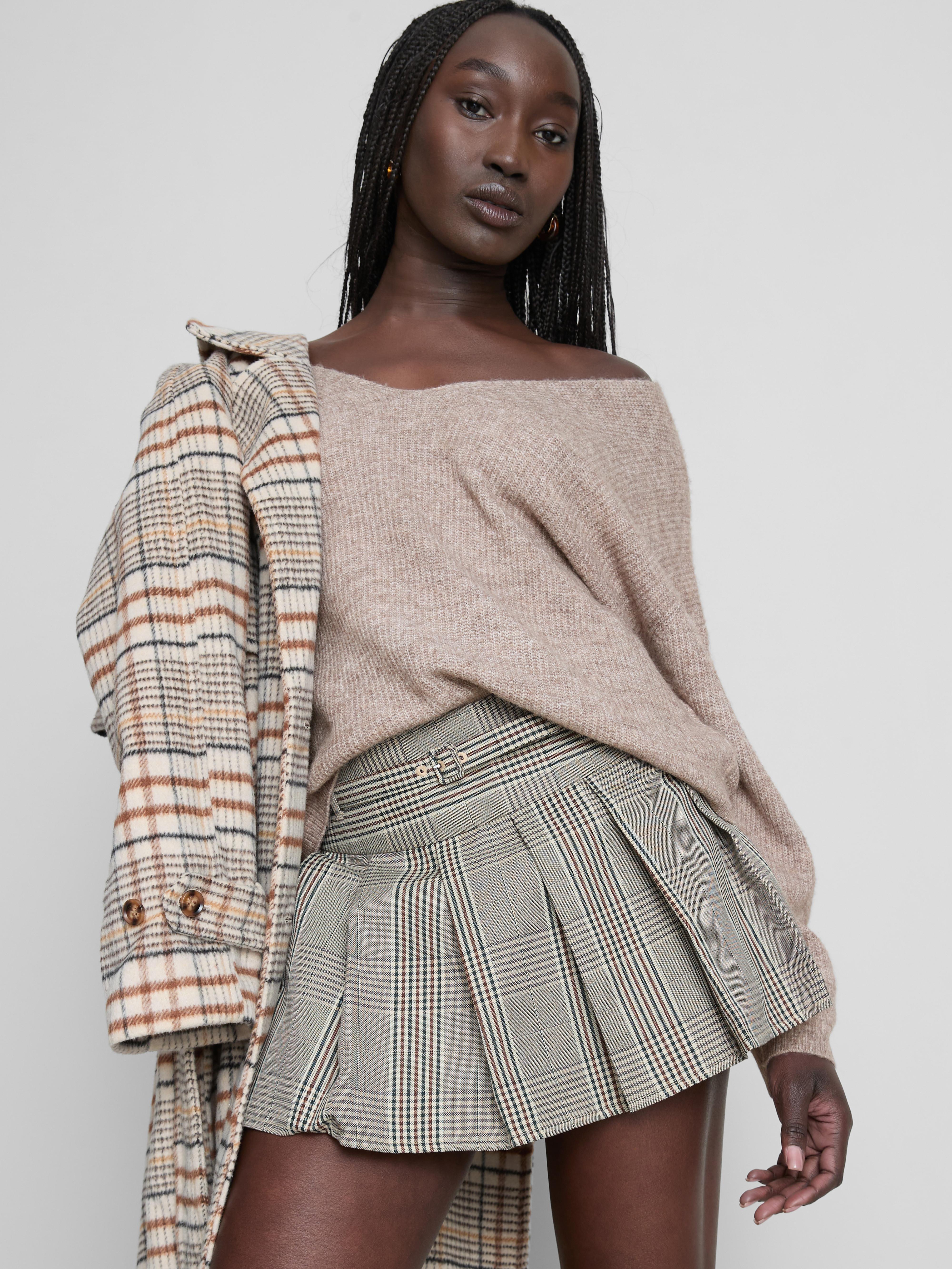 Pulover cu decolteu în V