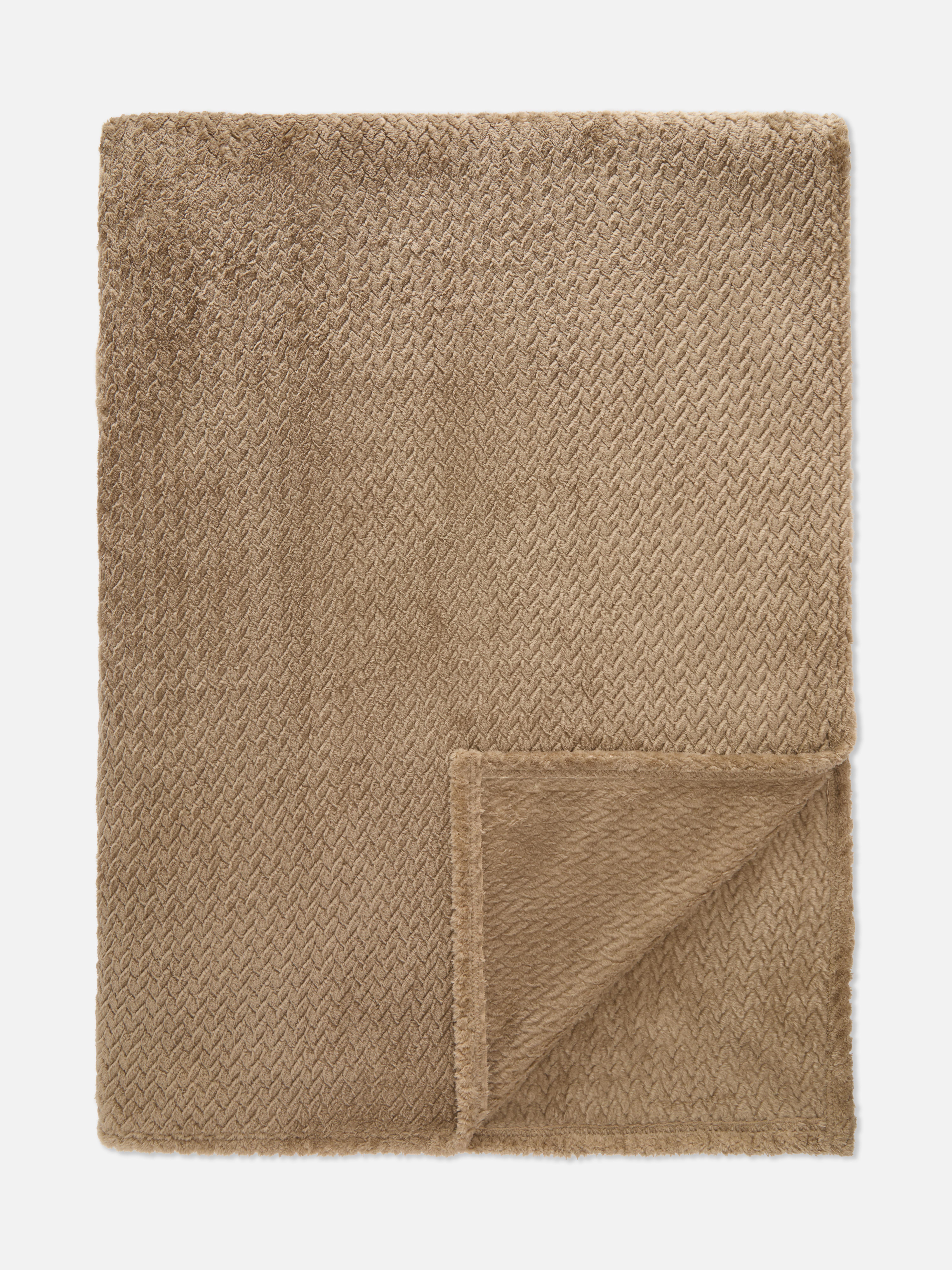 Großer Stricküberwurf mit Zopfmuster