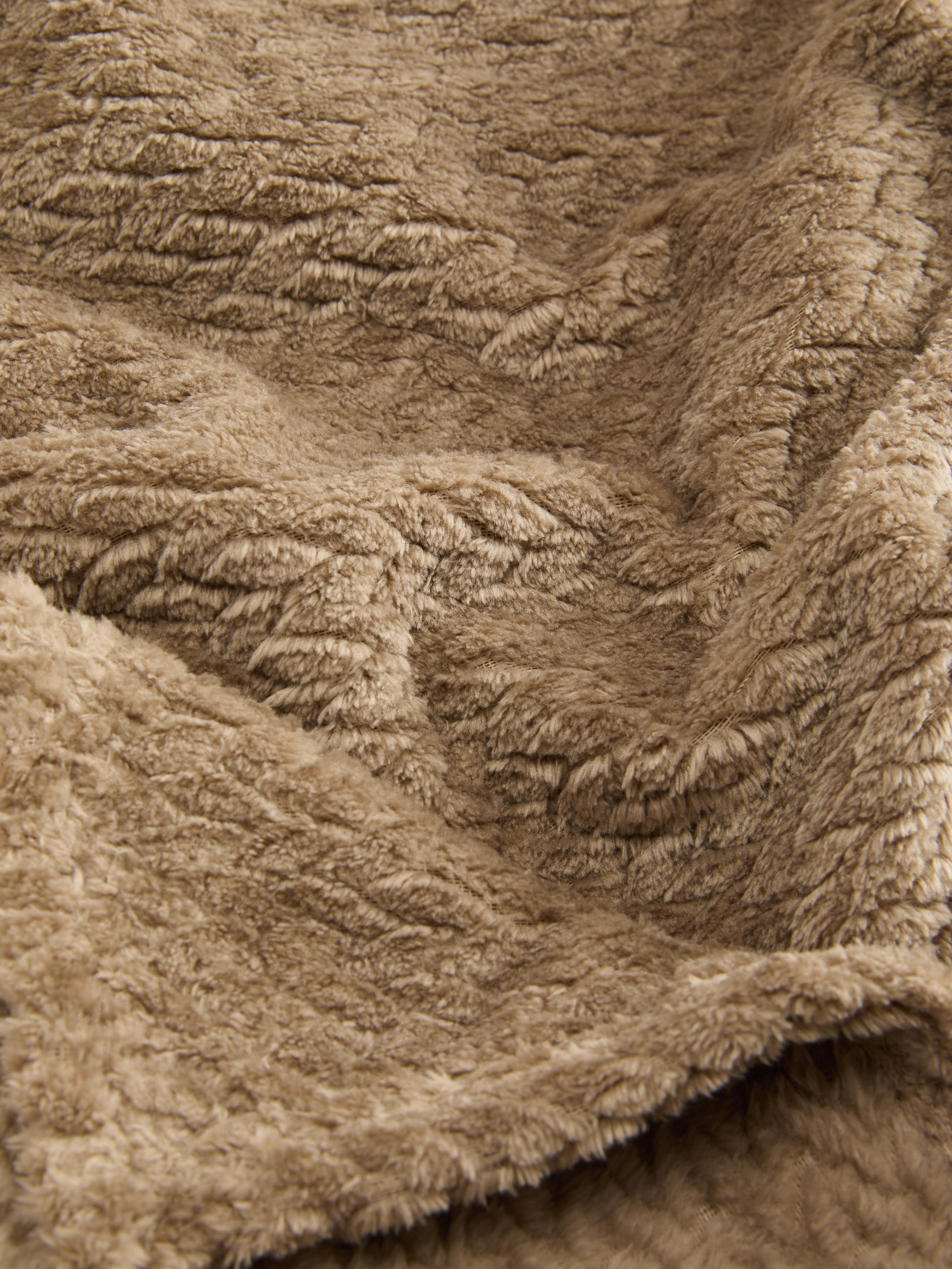 Large Cable Knit Throw