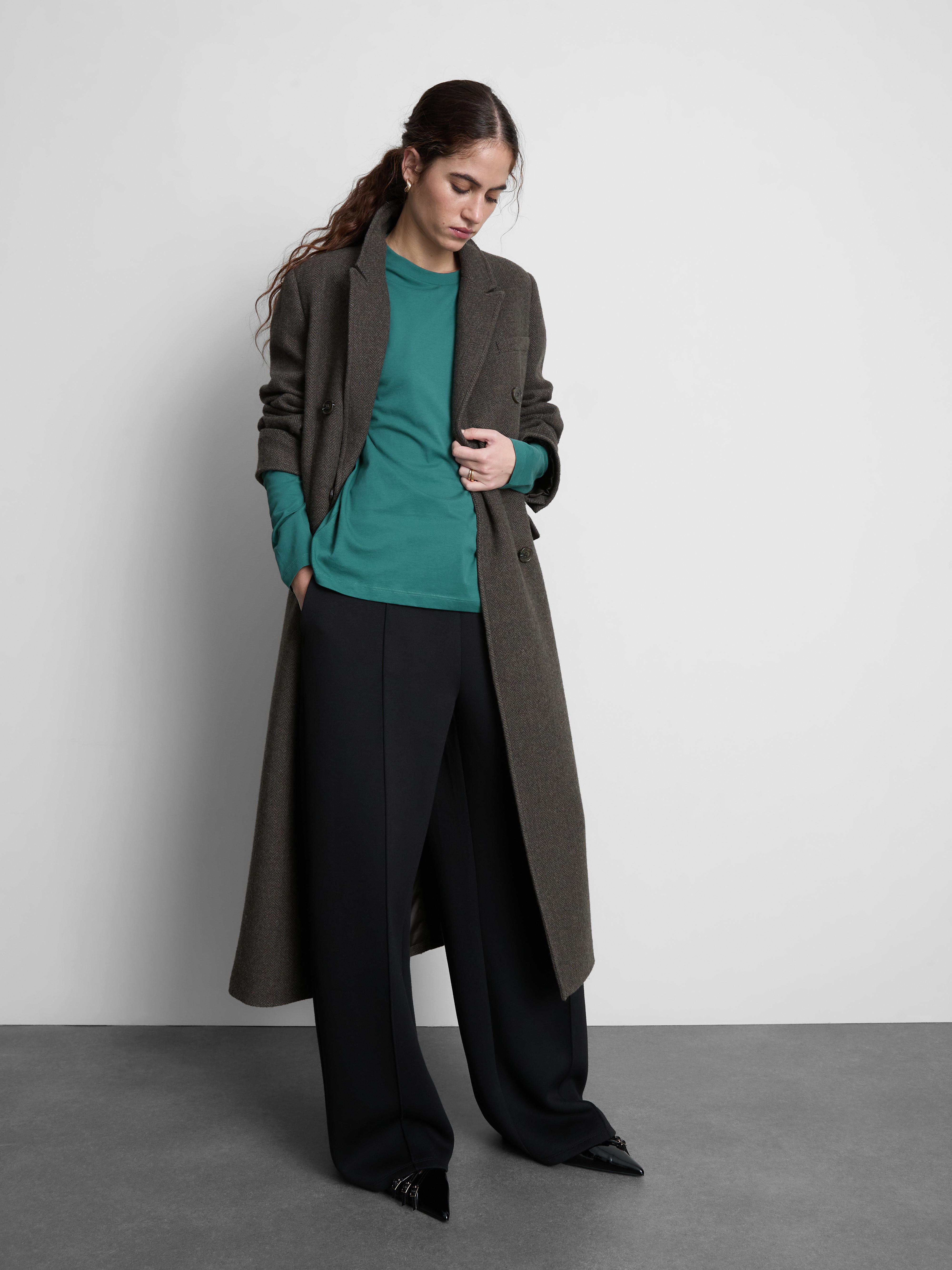 Základný model bavlneného trička s výstrihom ku krku