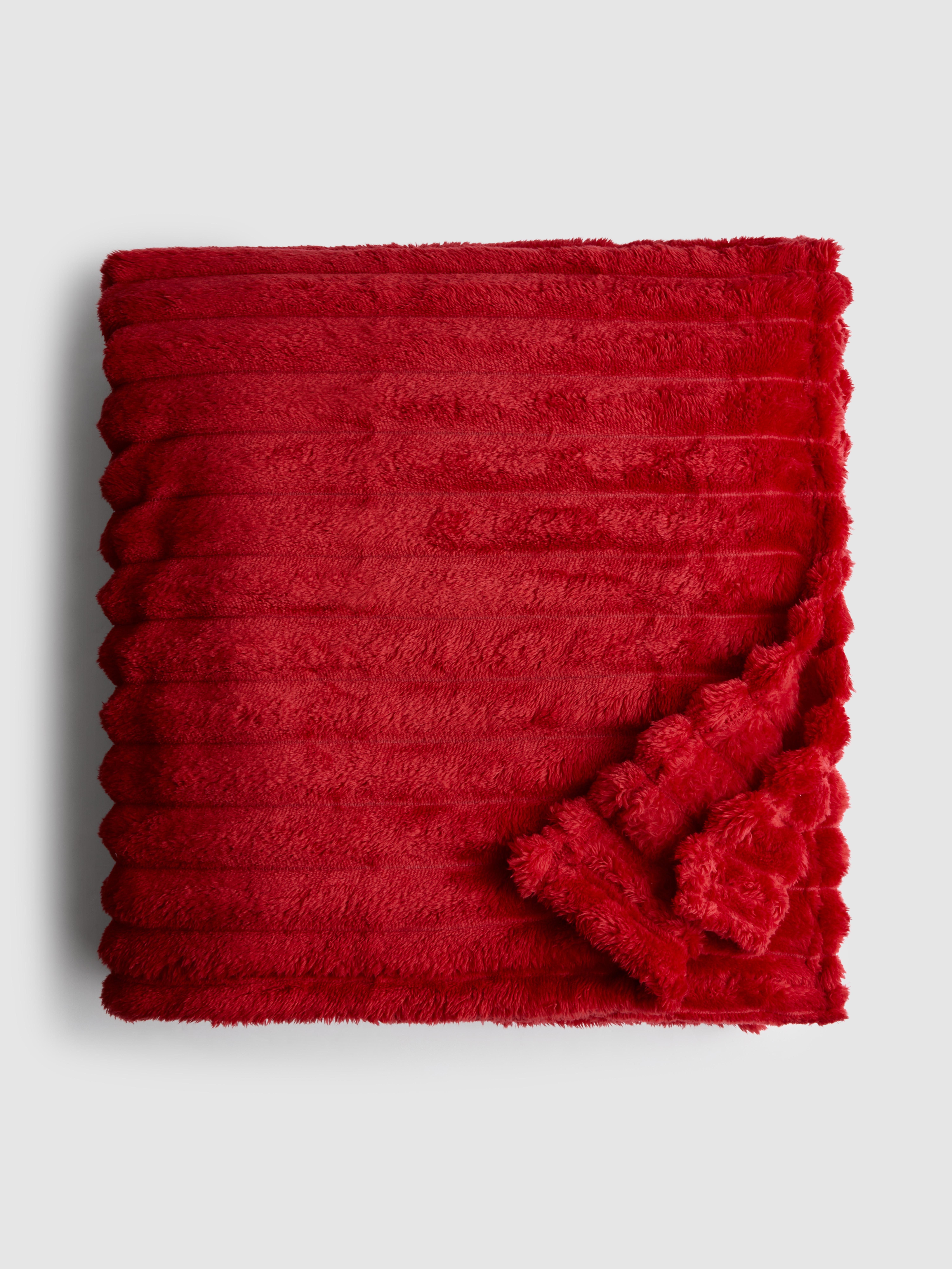 Larger Ribbed Throw