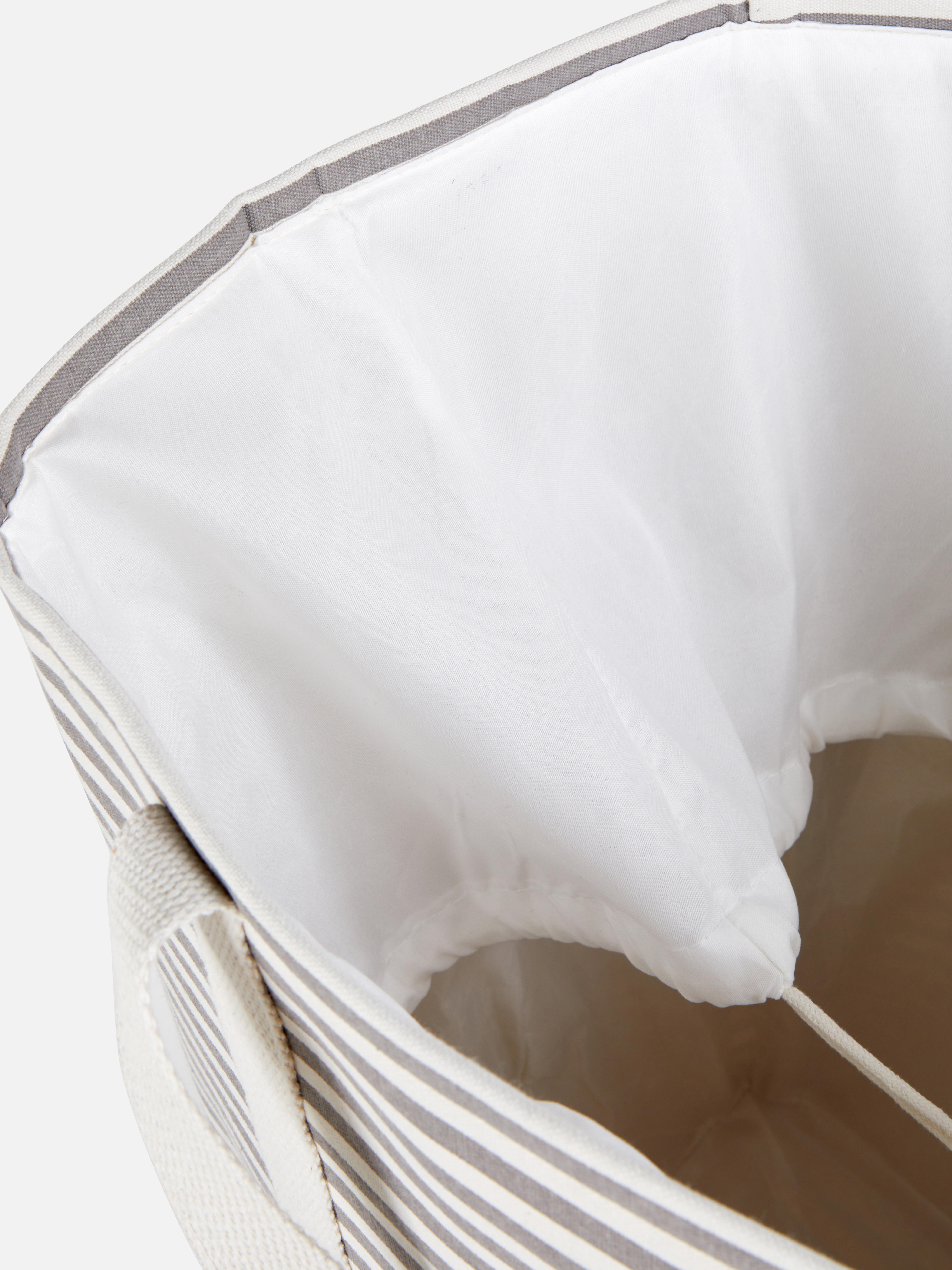 Sac à linge sale rayé