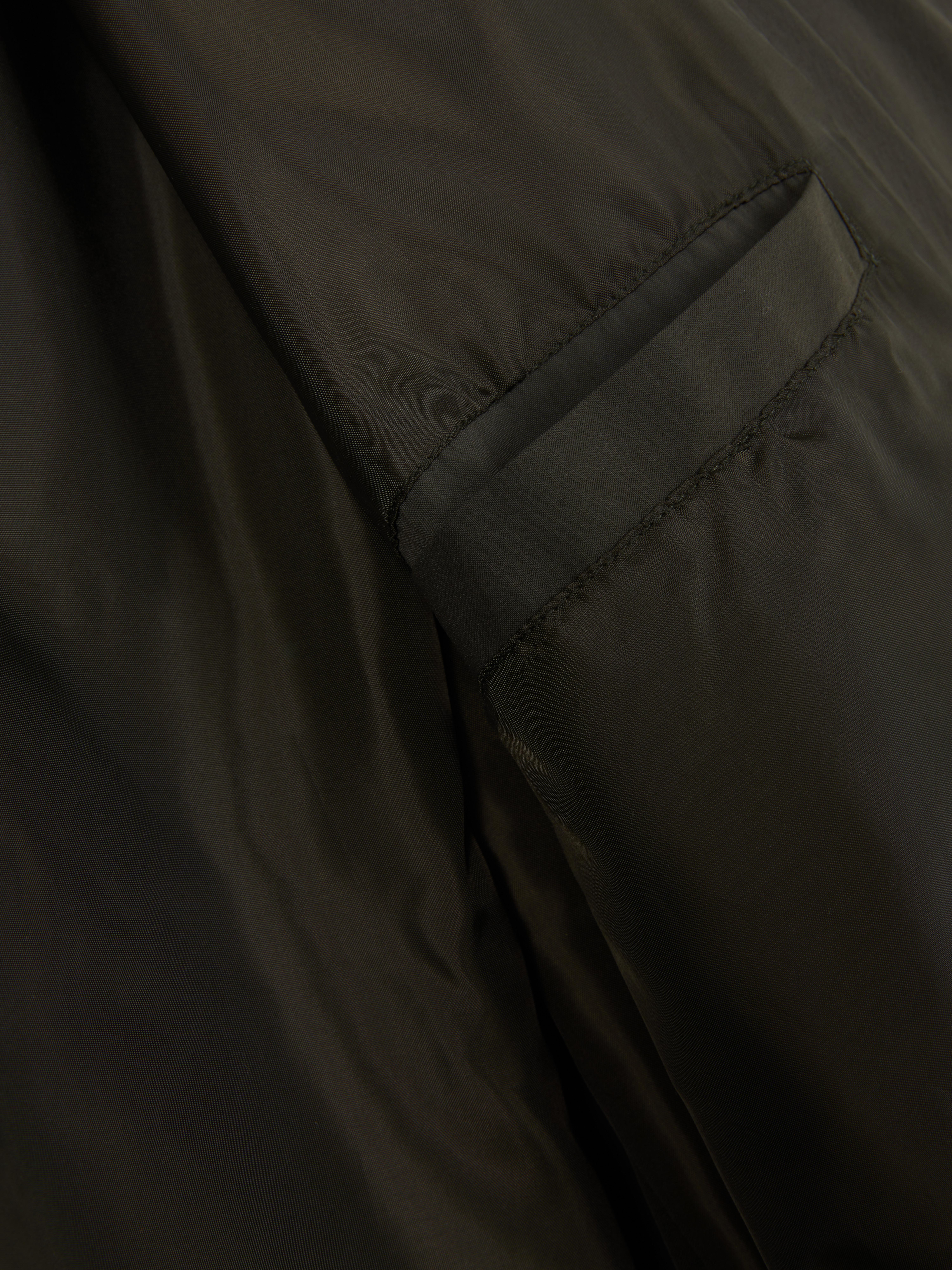 Pufferjacke mit Rautensteppung