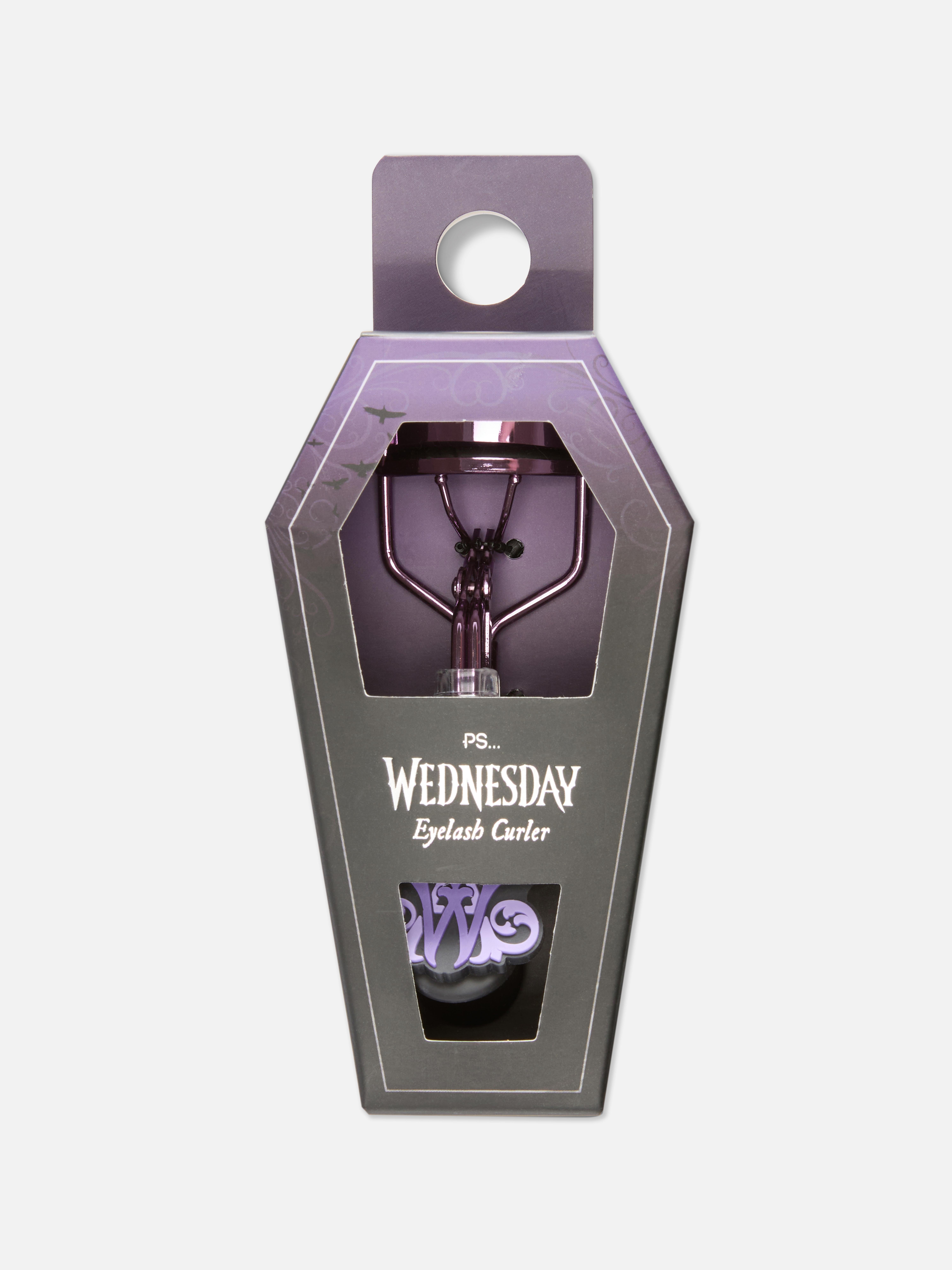 Revirador pestanas Wednesday