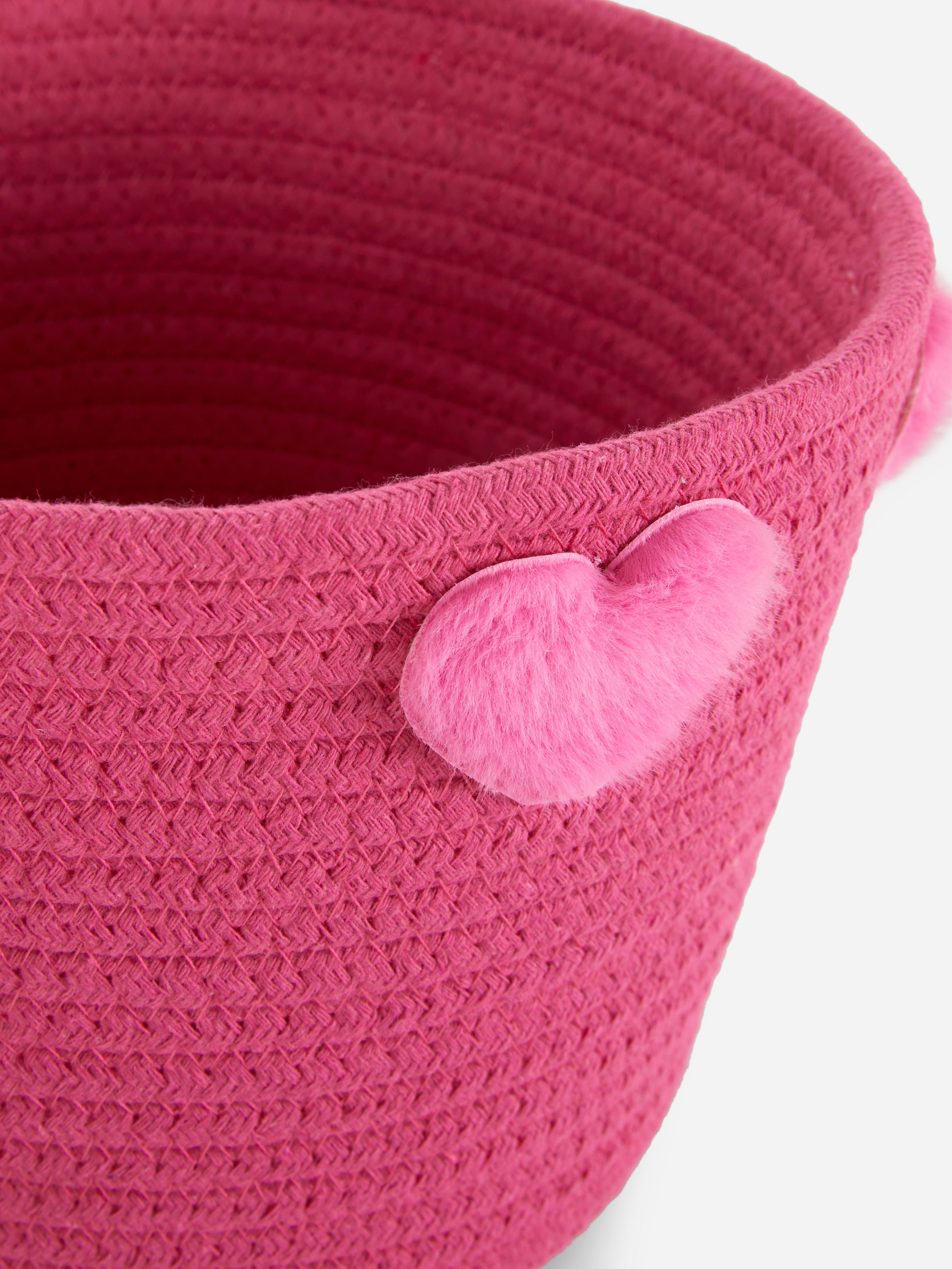 Cestino portaoggetti con pompon a forma di cuore