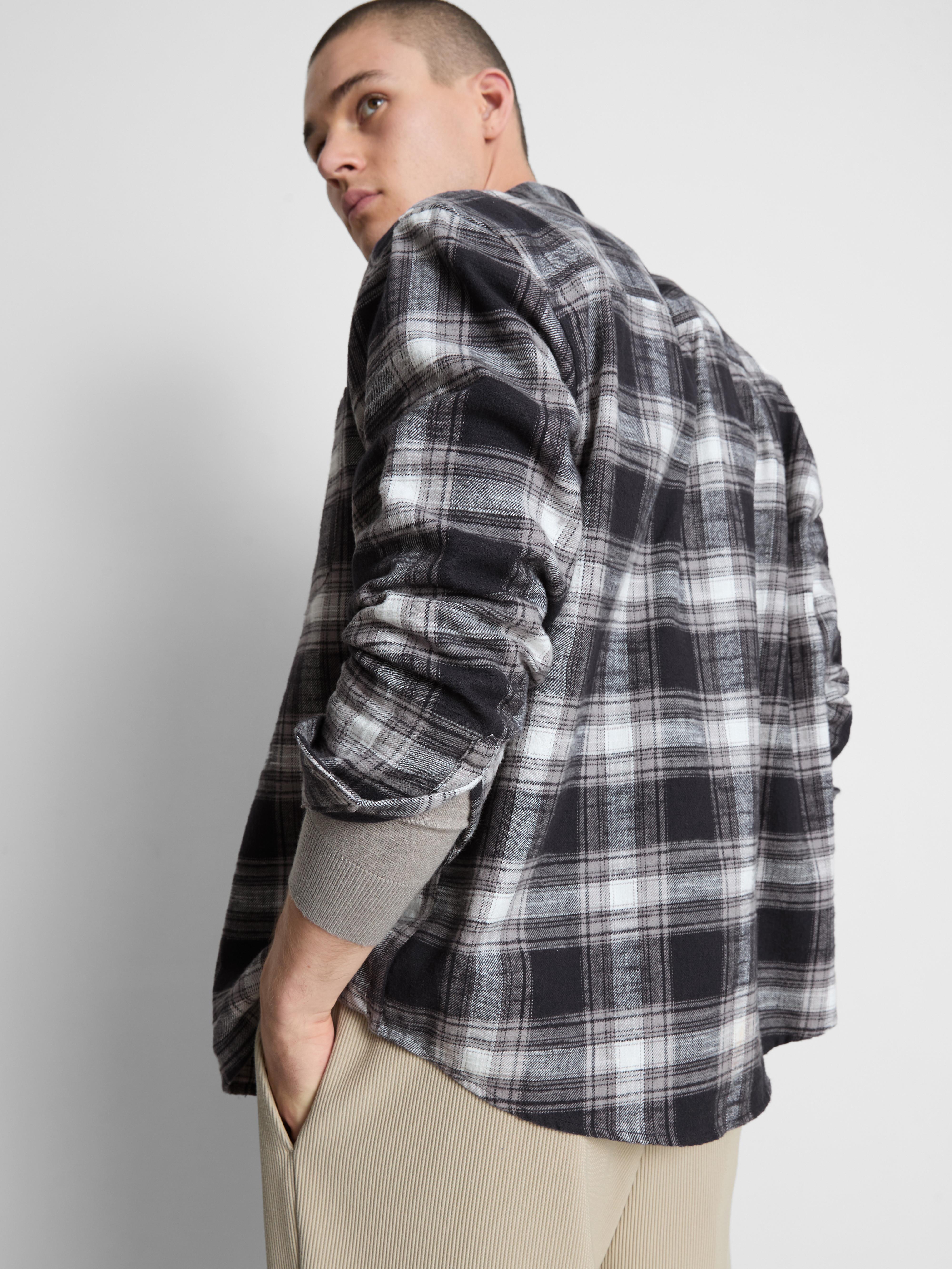 Camisa manga comprida xadrez texturada
