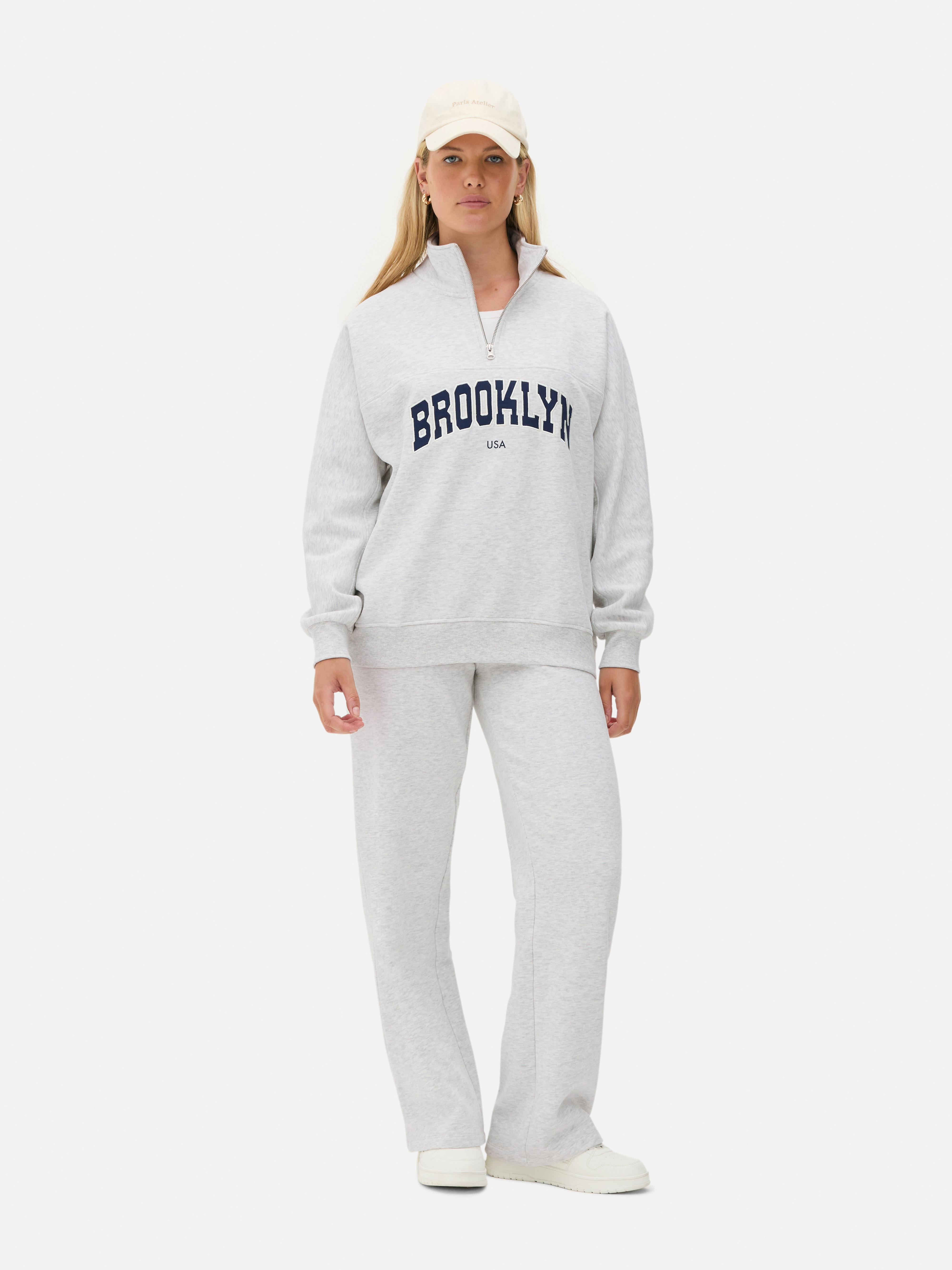 Sweatshirt mit halbem Reißverschluss und Brooklyn-Print