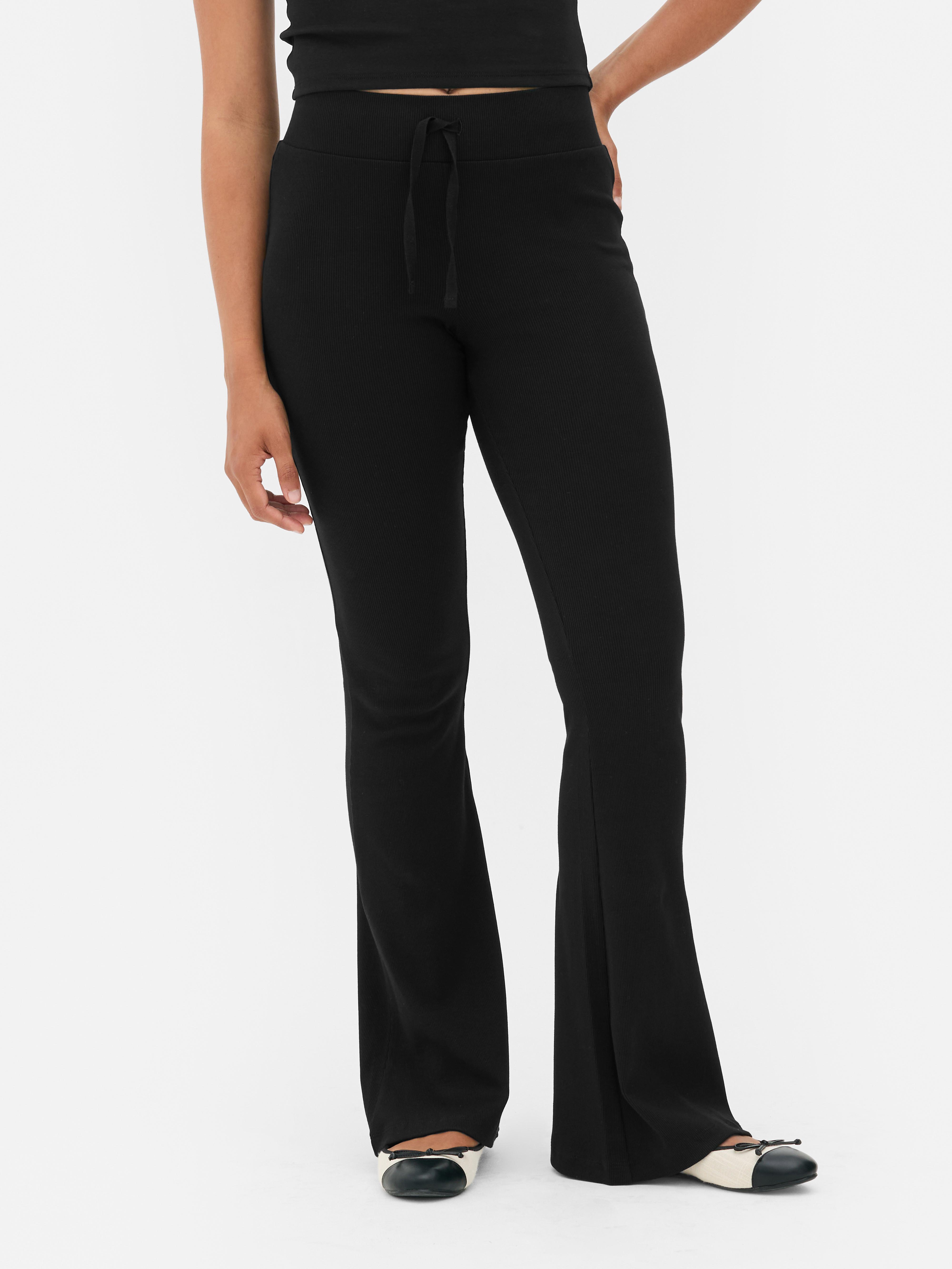 Leggings acanalados de campana