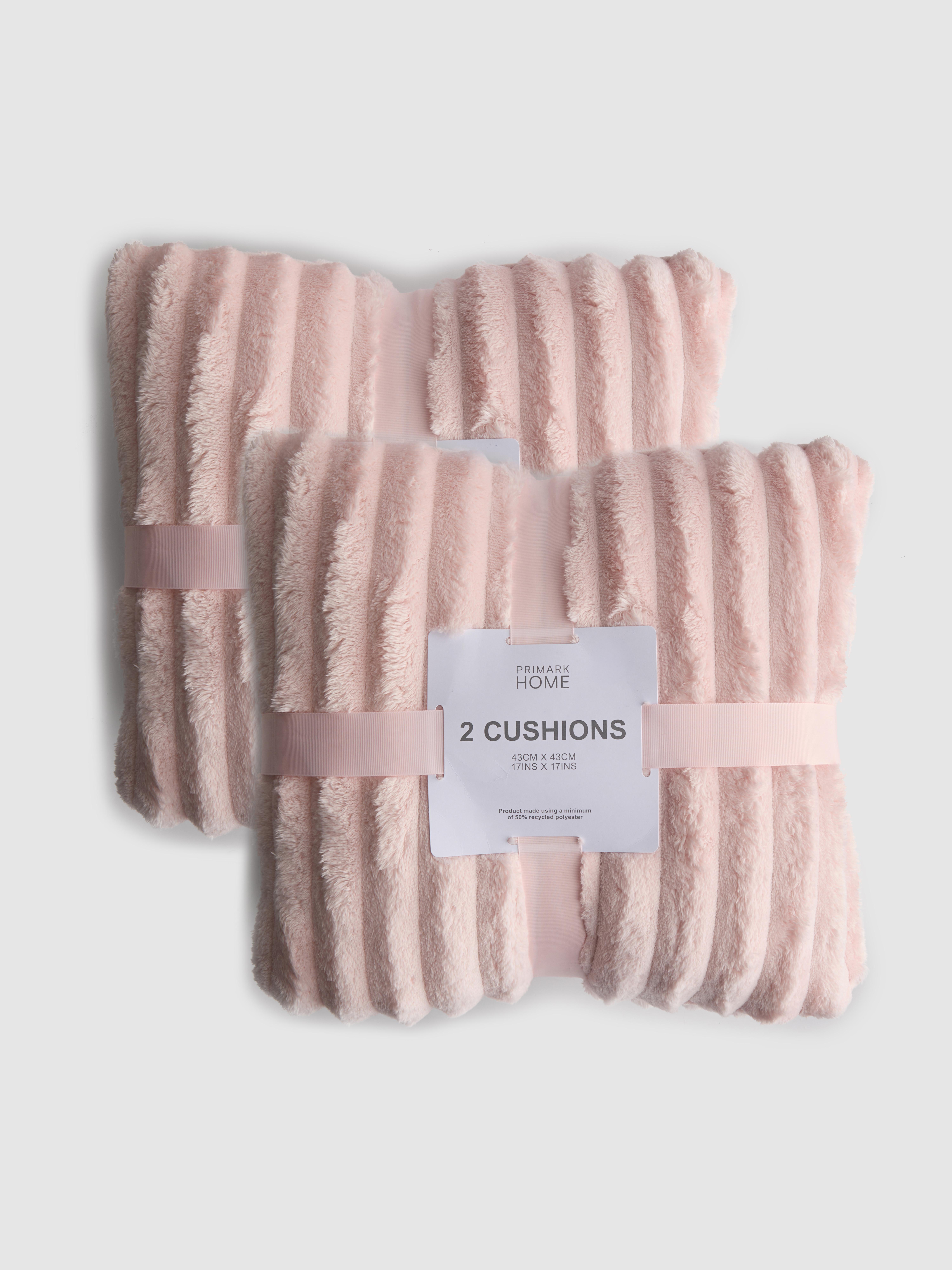 2pk Wide Ribbed Cushions