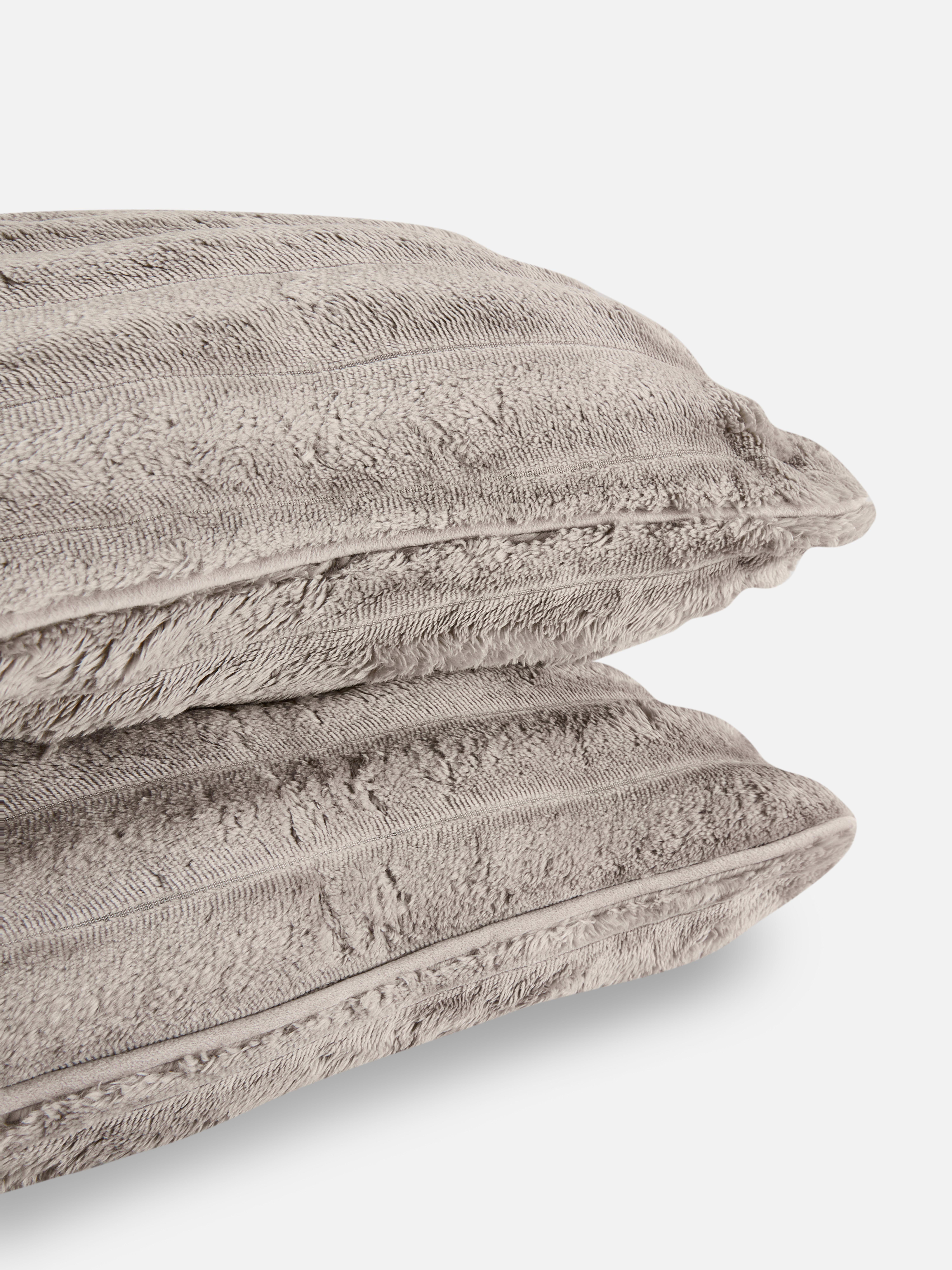 2pk Wide Ribbed Cushions