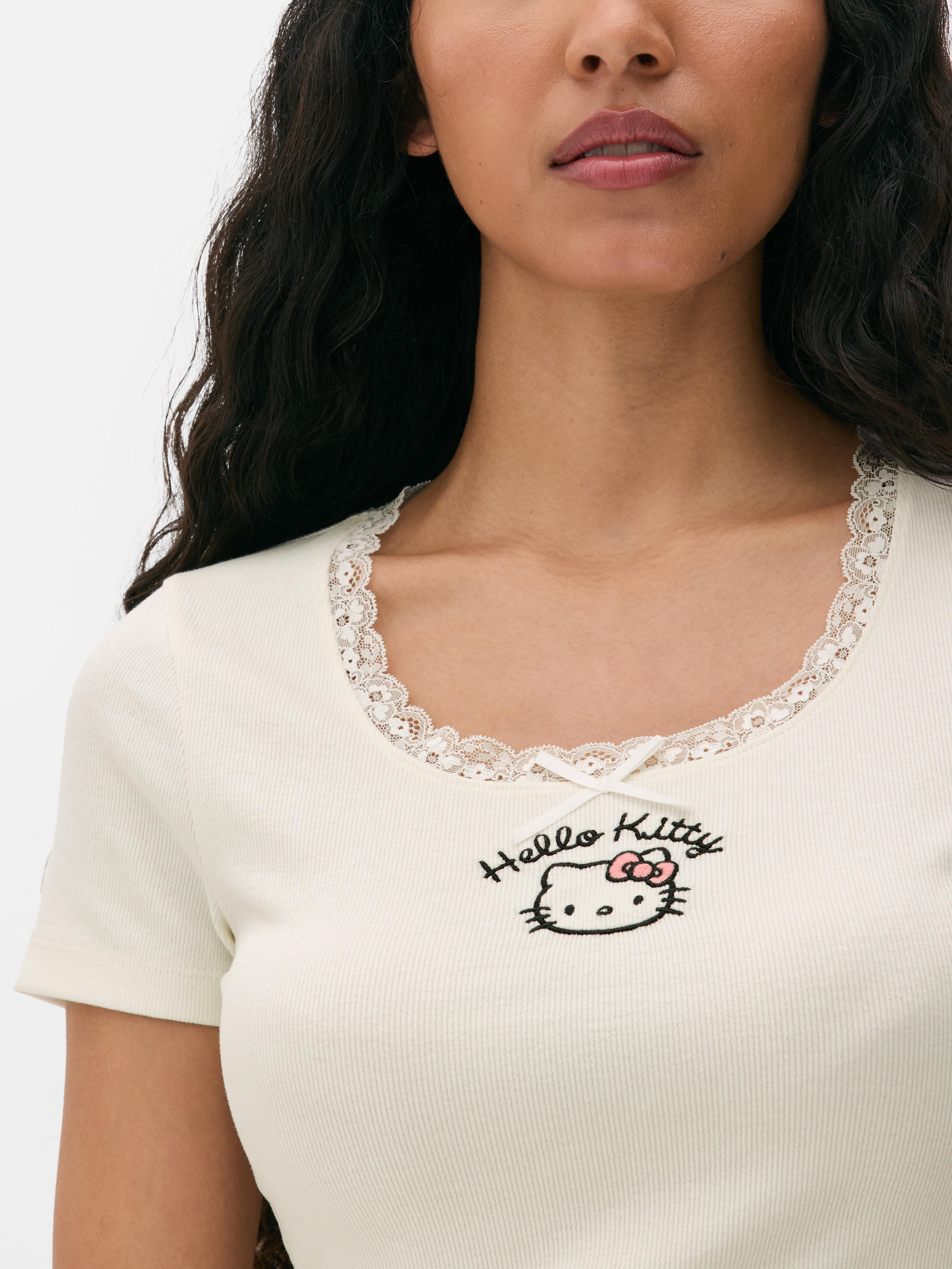 T-shirt court à finitions en dentelle Hello Kitty