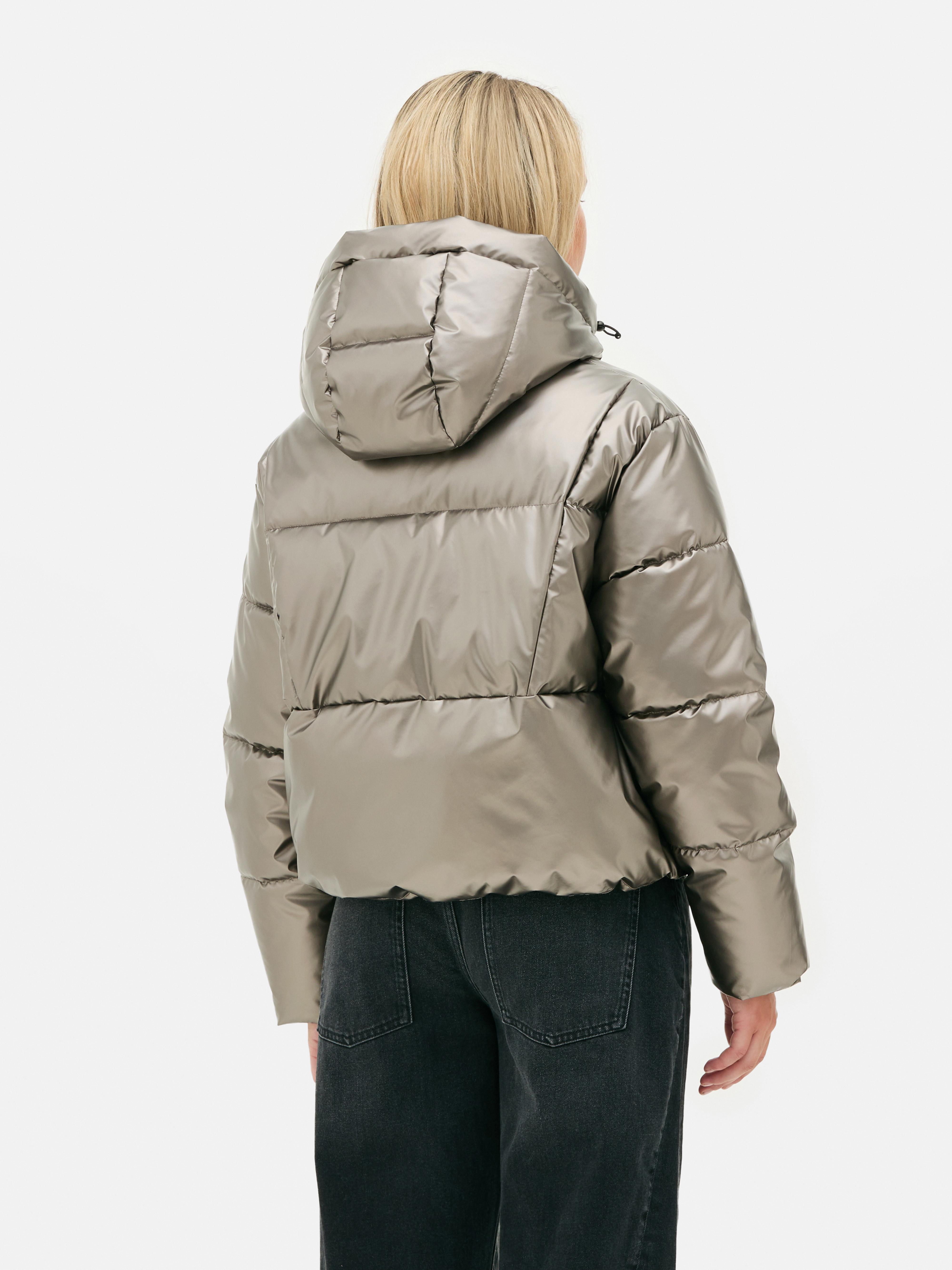 Schimmernde Pufferjacke