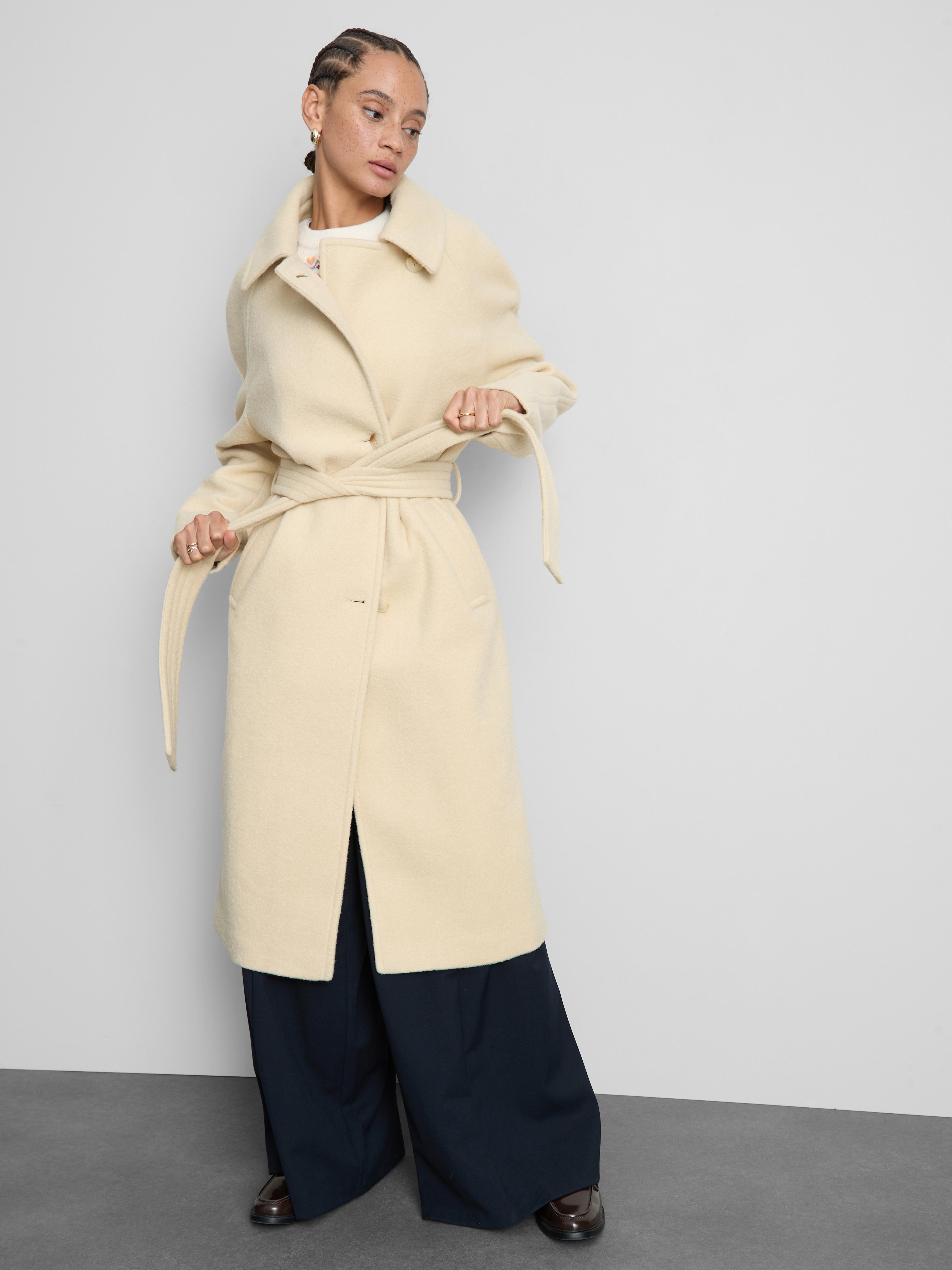 Manteau long à ceinture Paula Echevarría