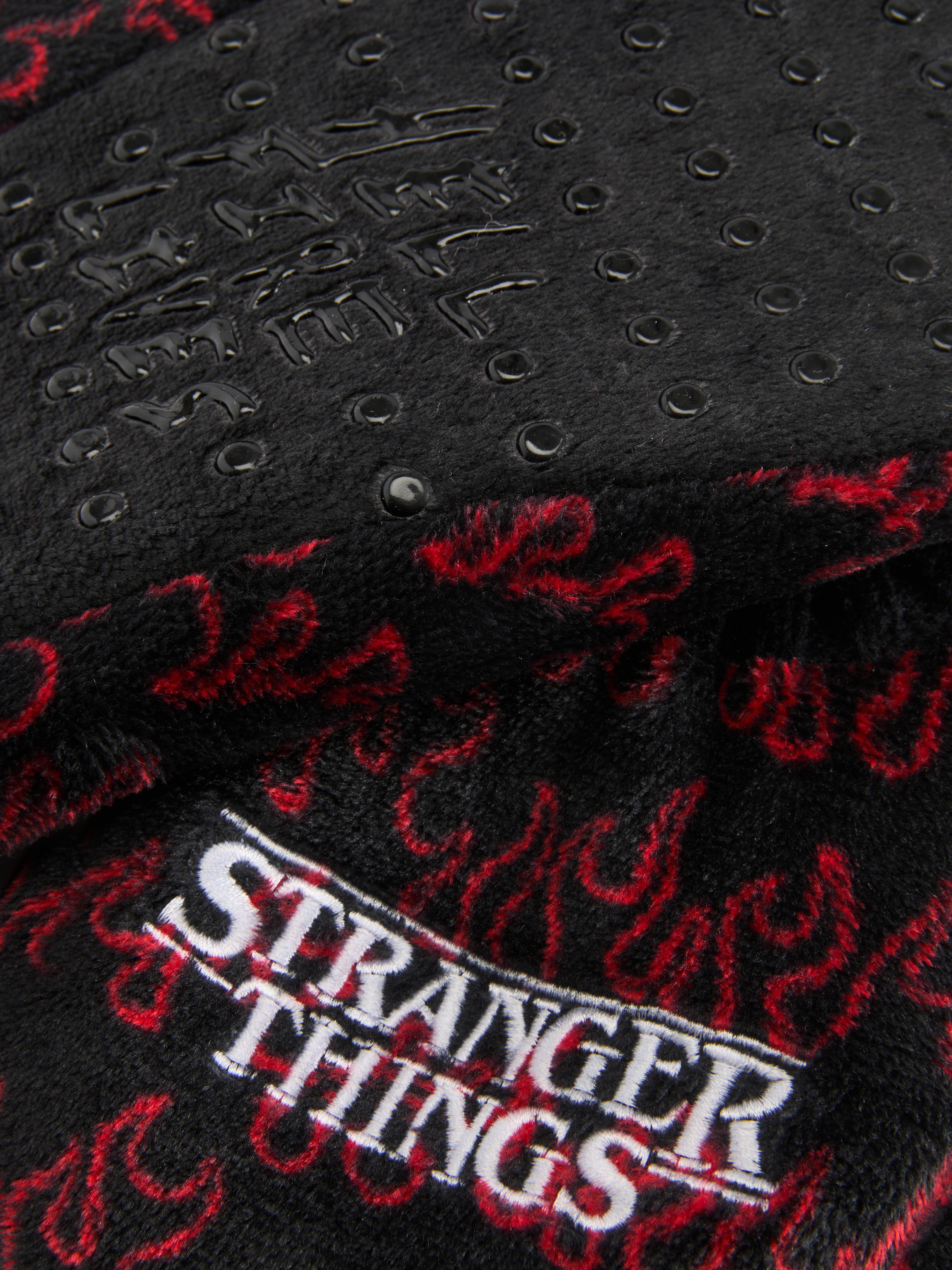Chinelos Stranger Things Hellfire Club