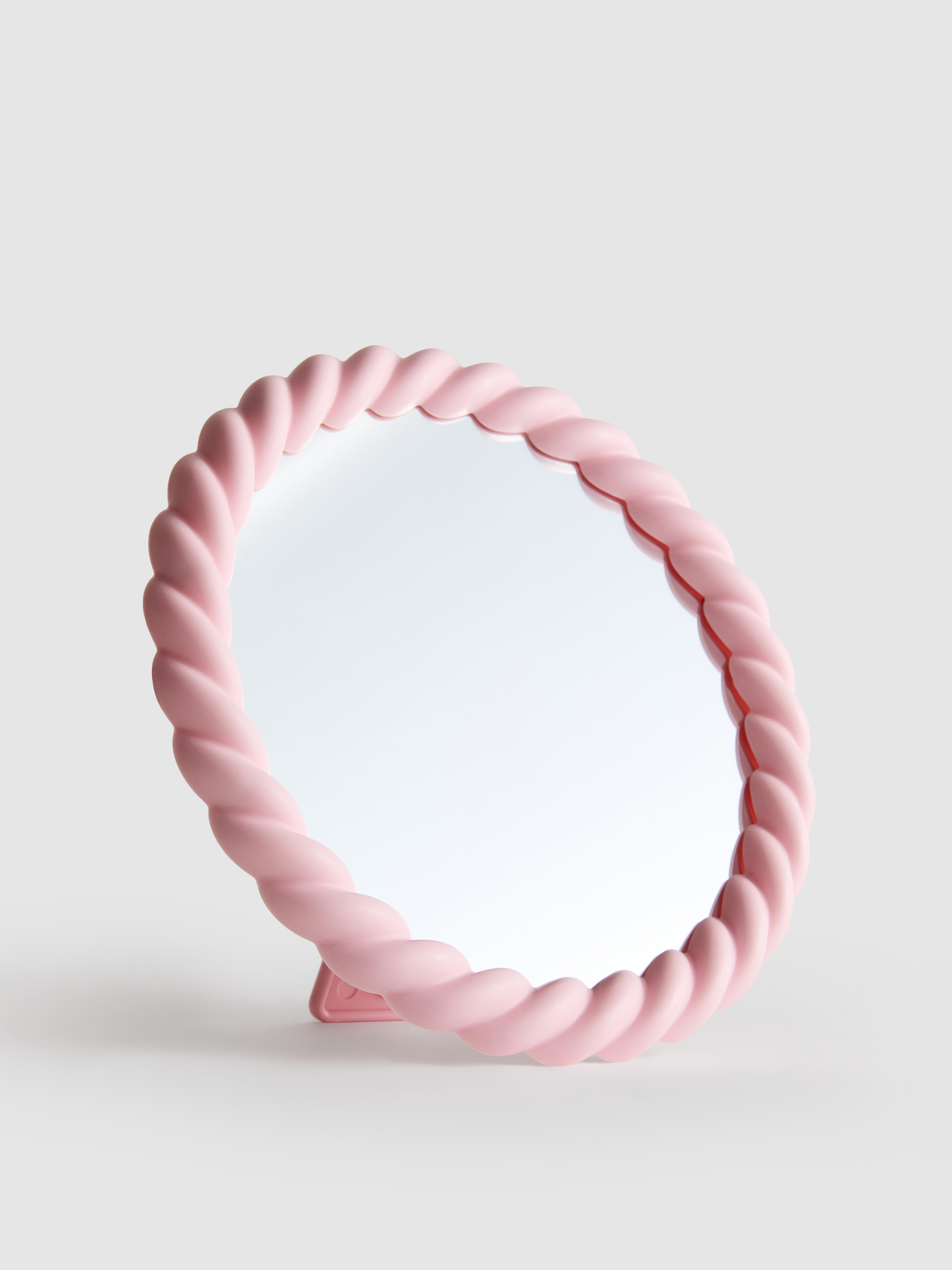 Standspiegel mit gedrehtem Rahmen