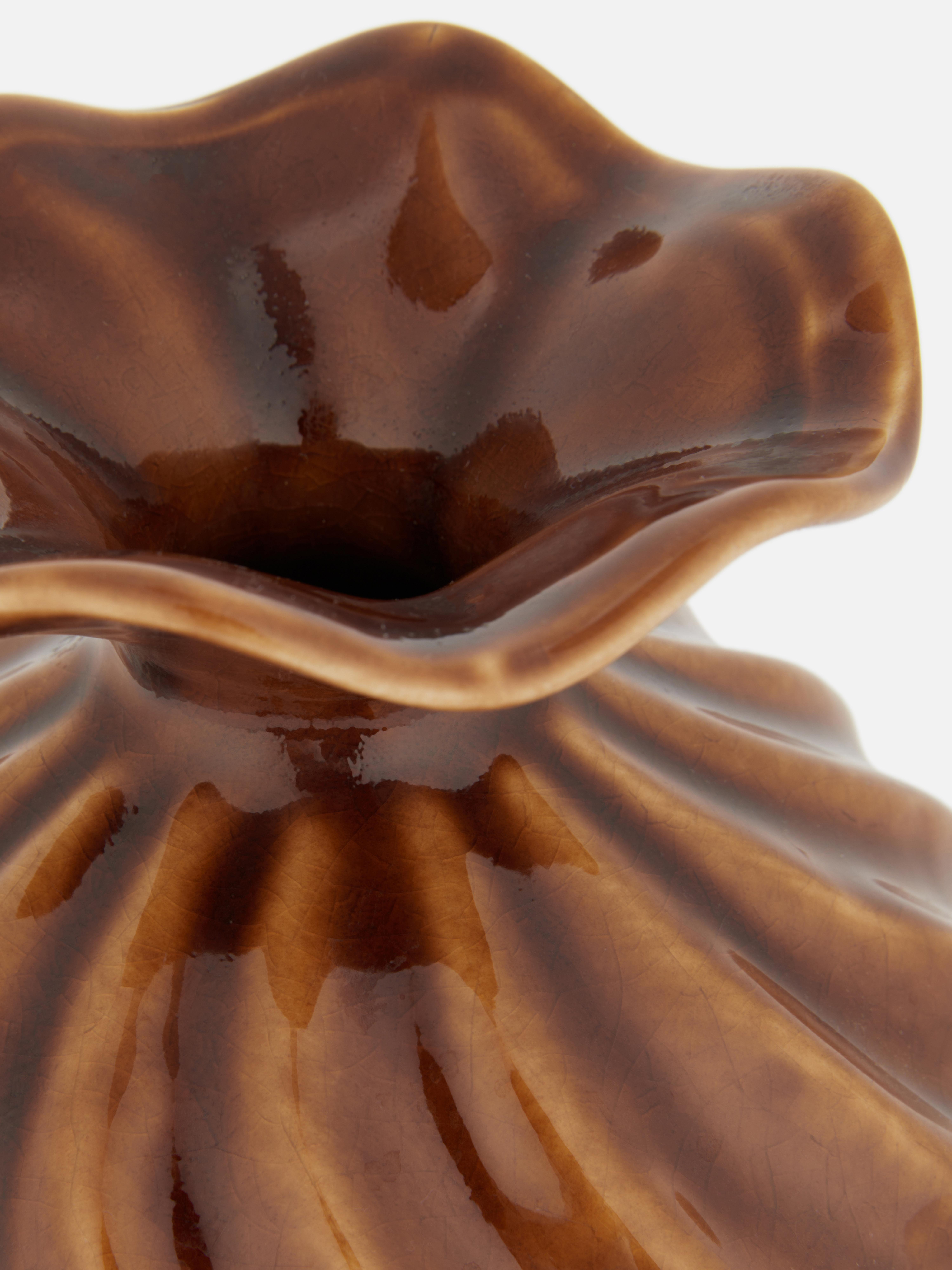 Medium Swirl Vase