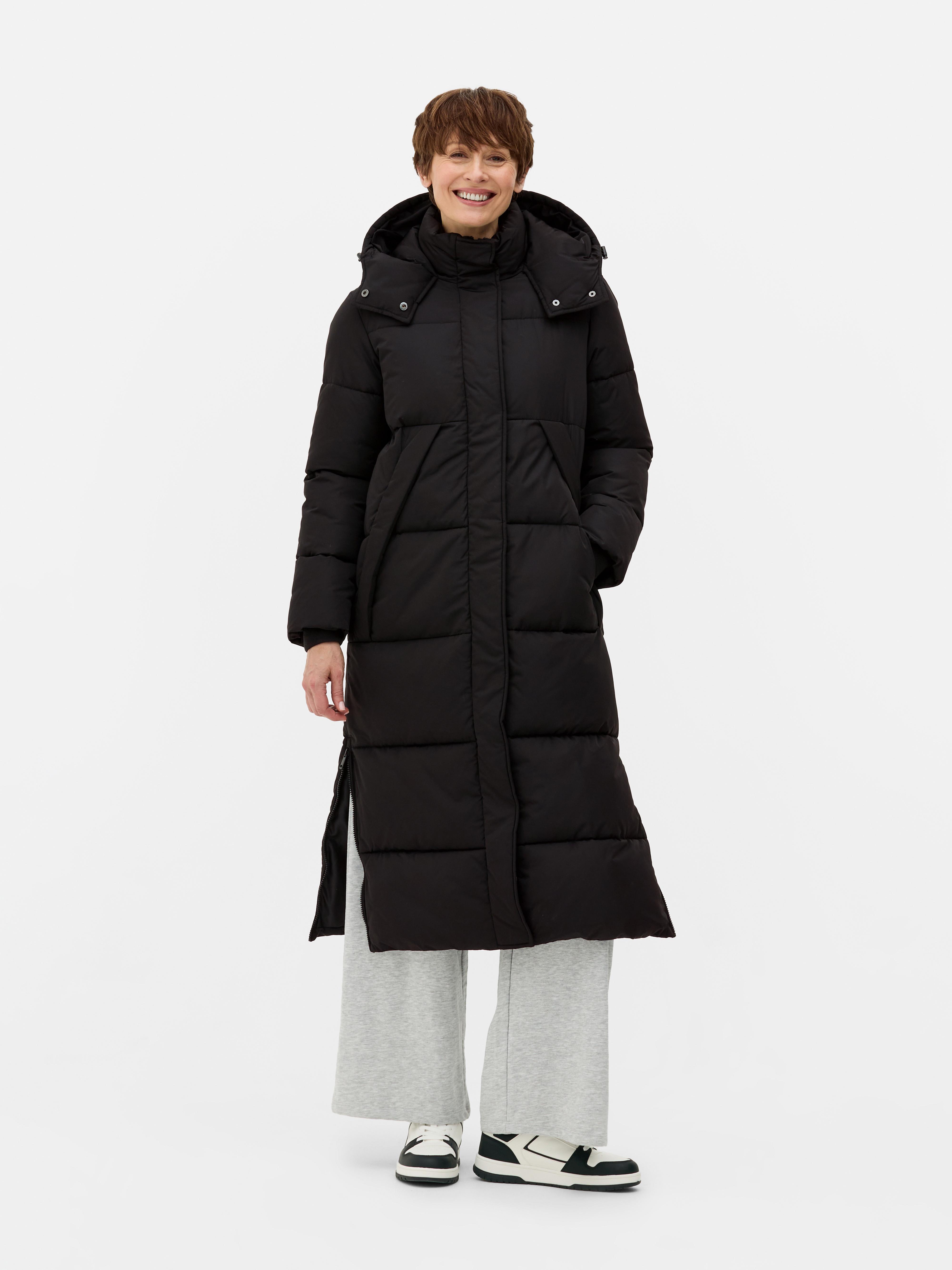 Langer Steppmantel mit schrägen Taschen