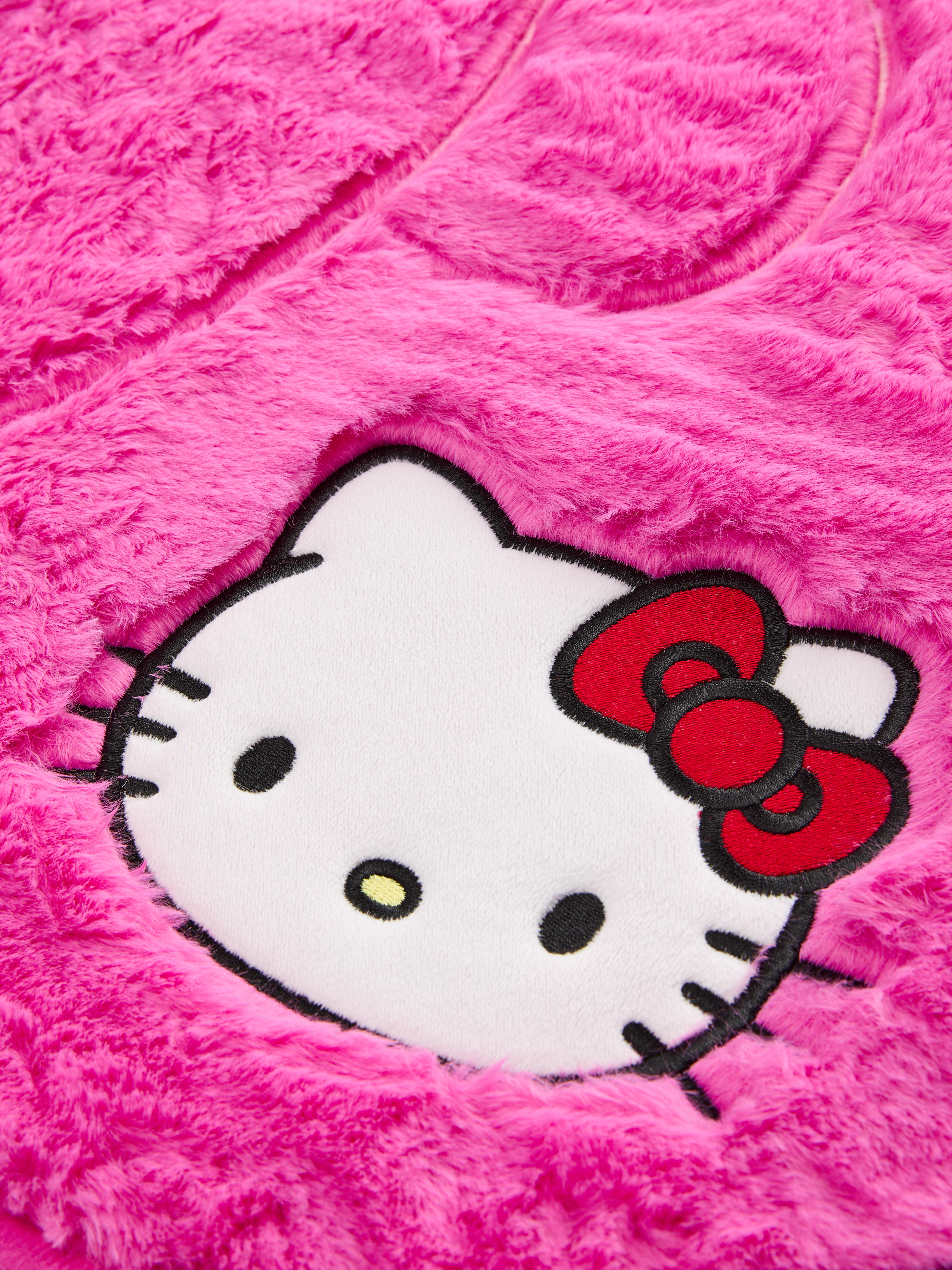 Dywanik w kształcie kokardki z motywem Hello Kitty