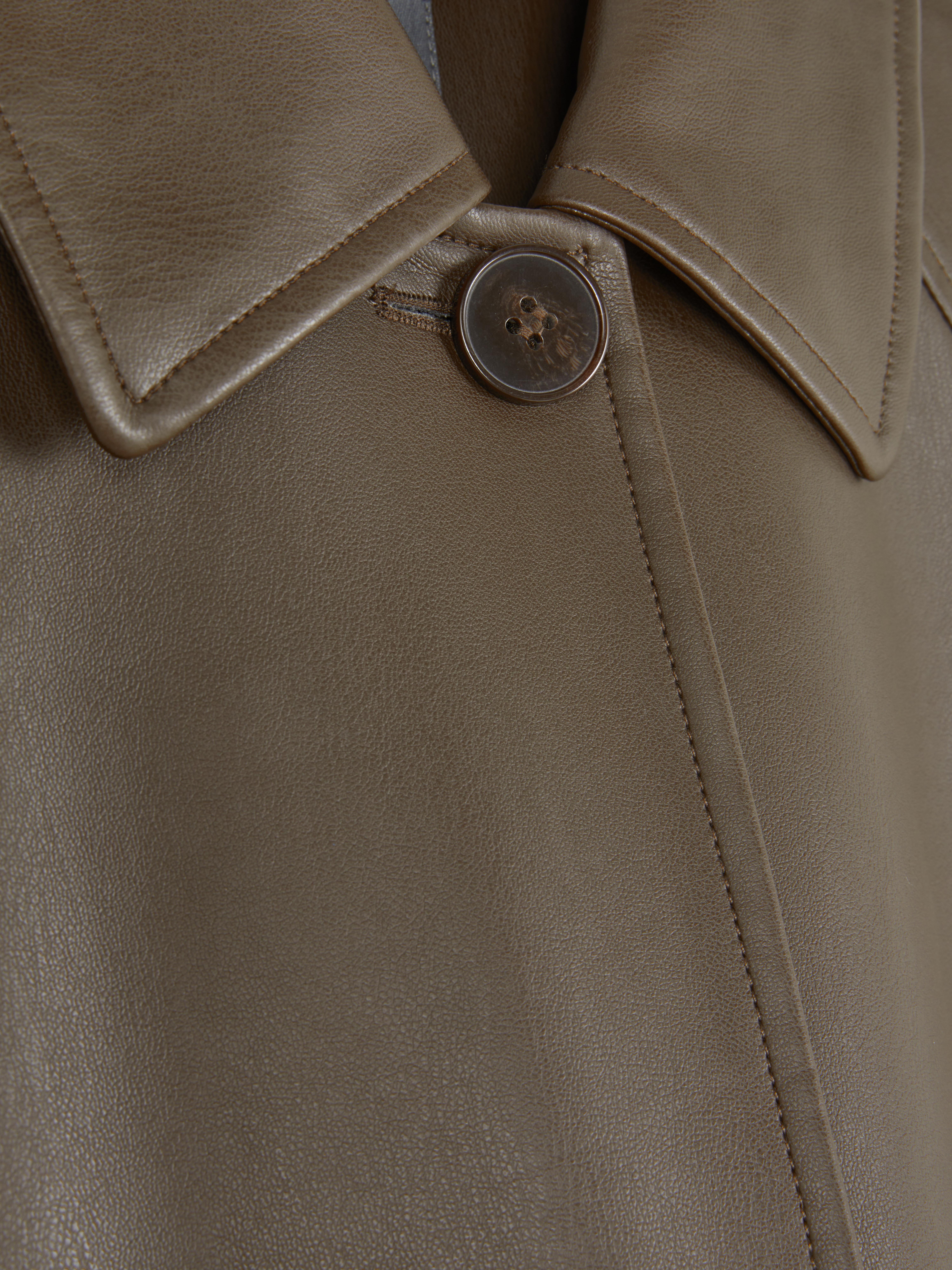 Manteau long en simili cuir Paula Echevarría