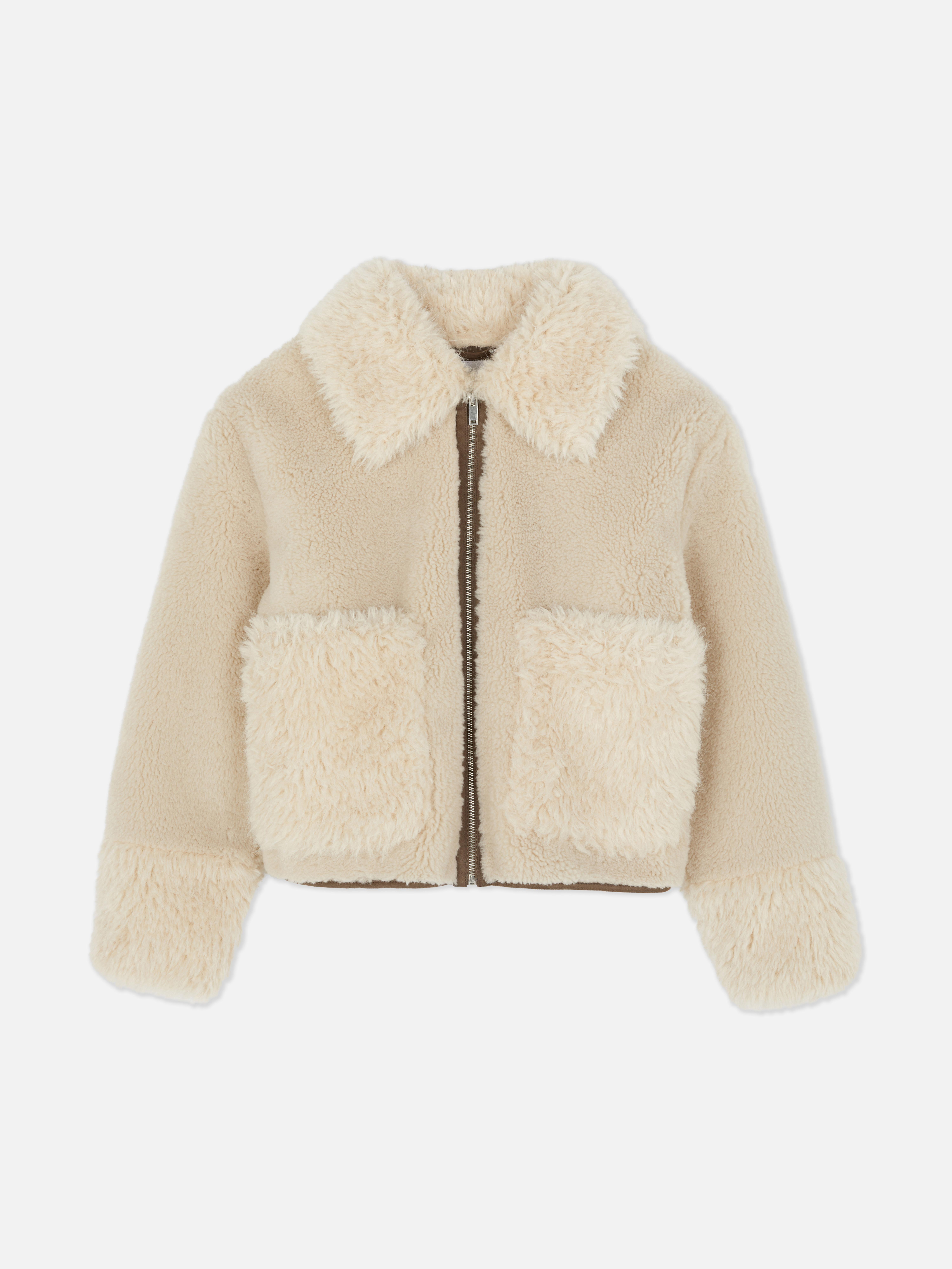 Chaqueta de aviador de borreguito Paula Echevarría