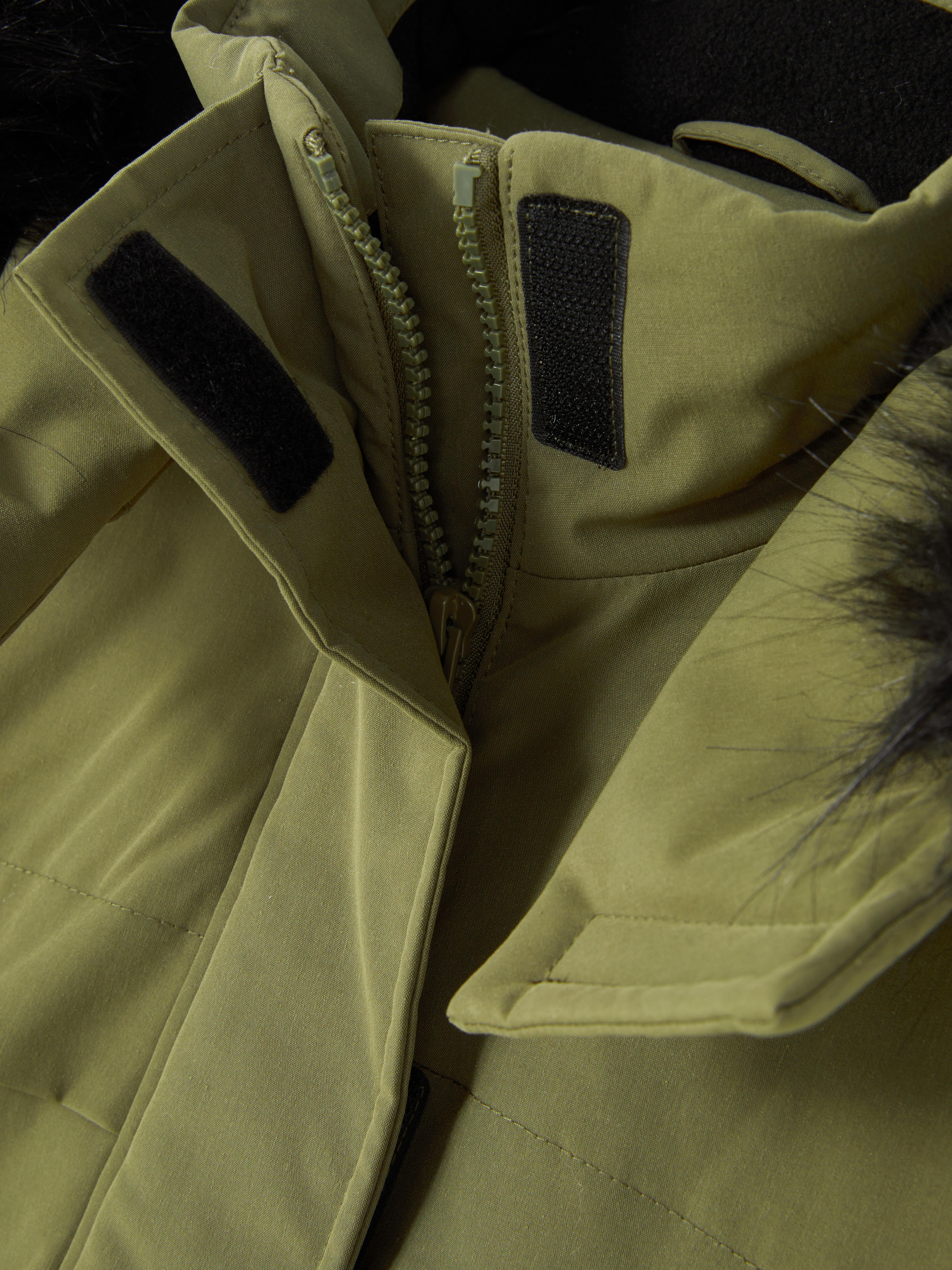 Parka s kapucí