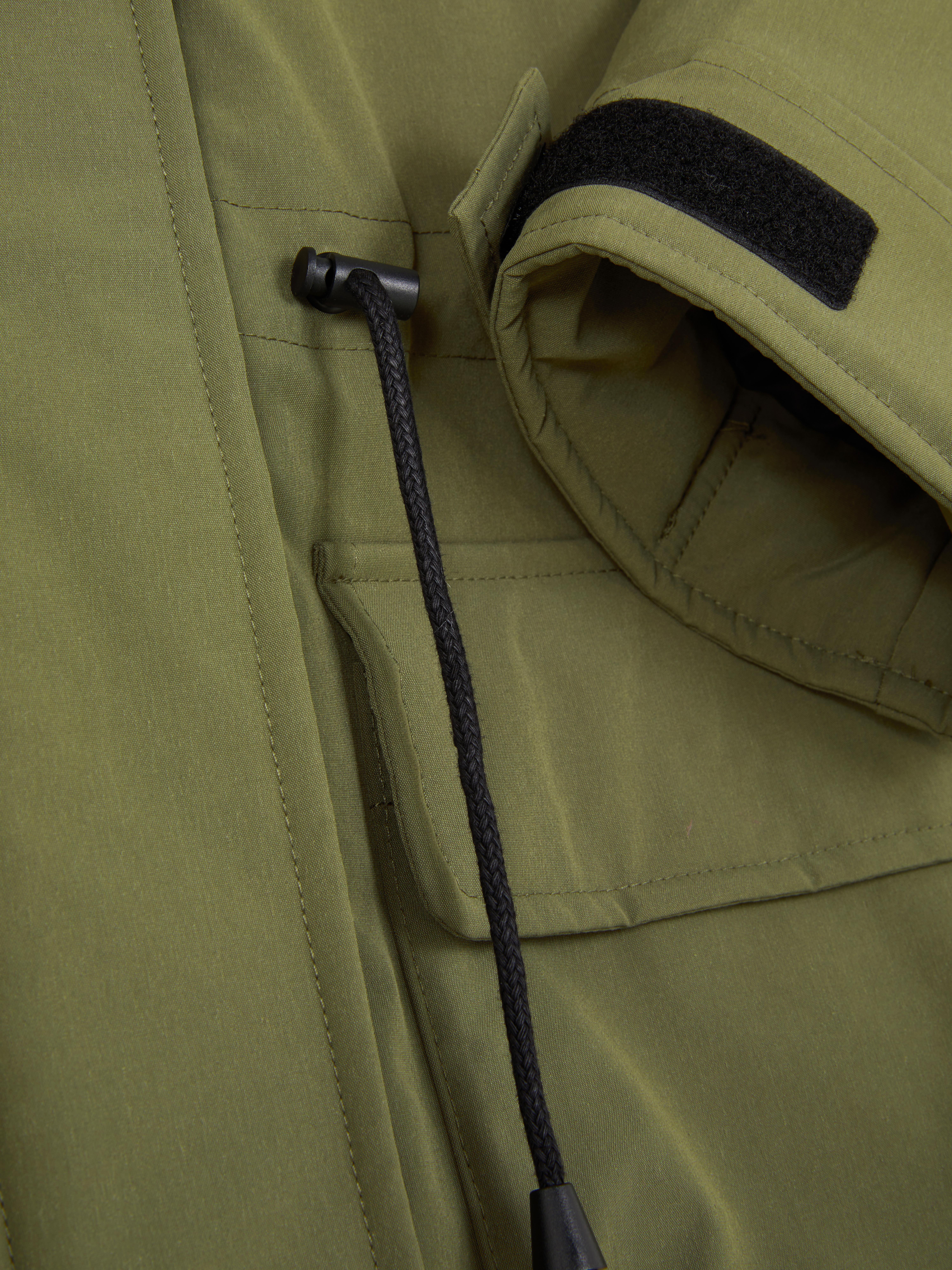 Parka s kapucí