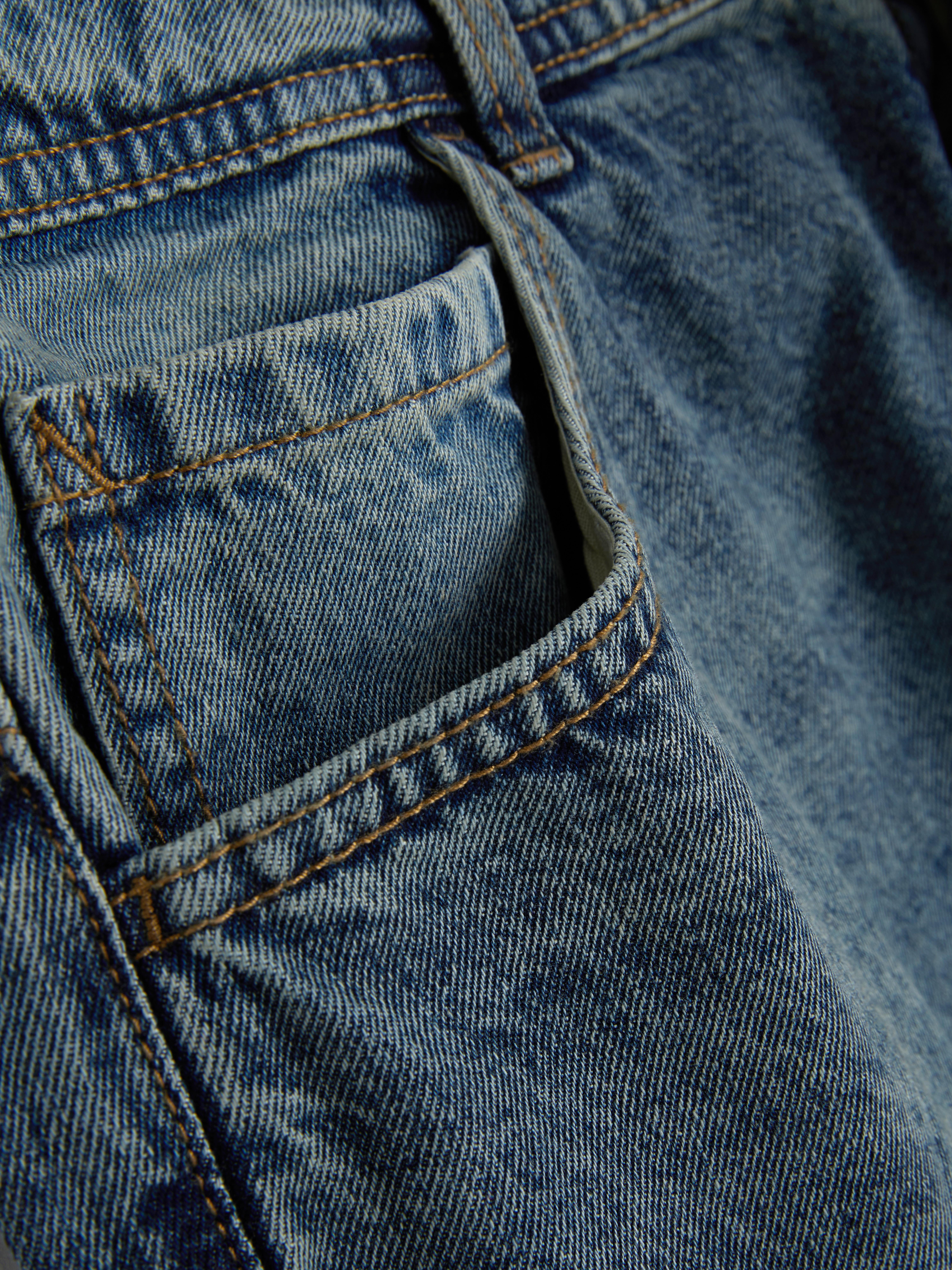 Jean droit décontracté à taille mi-haute