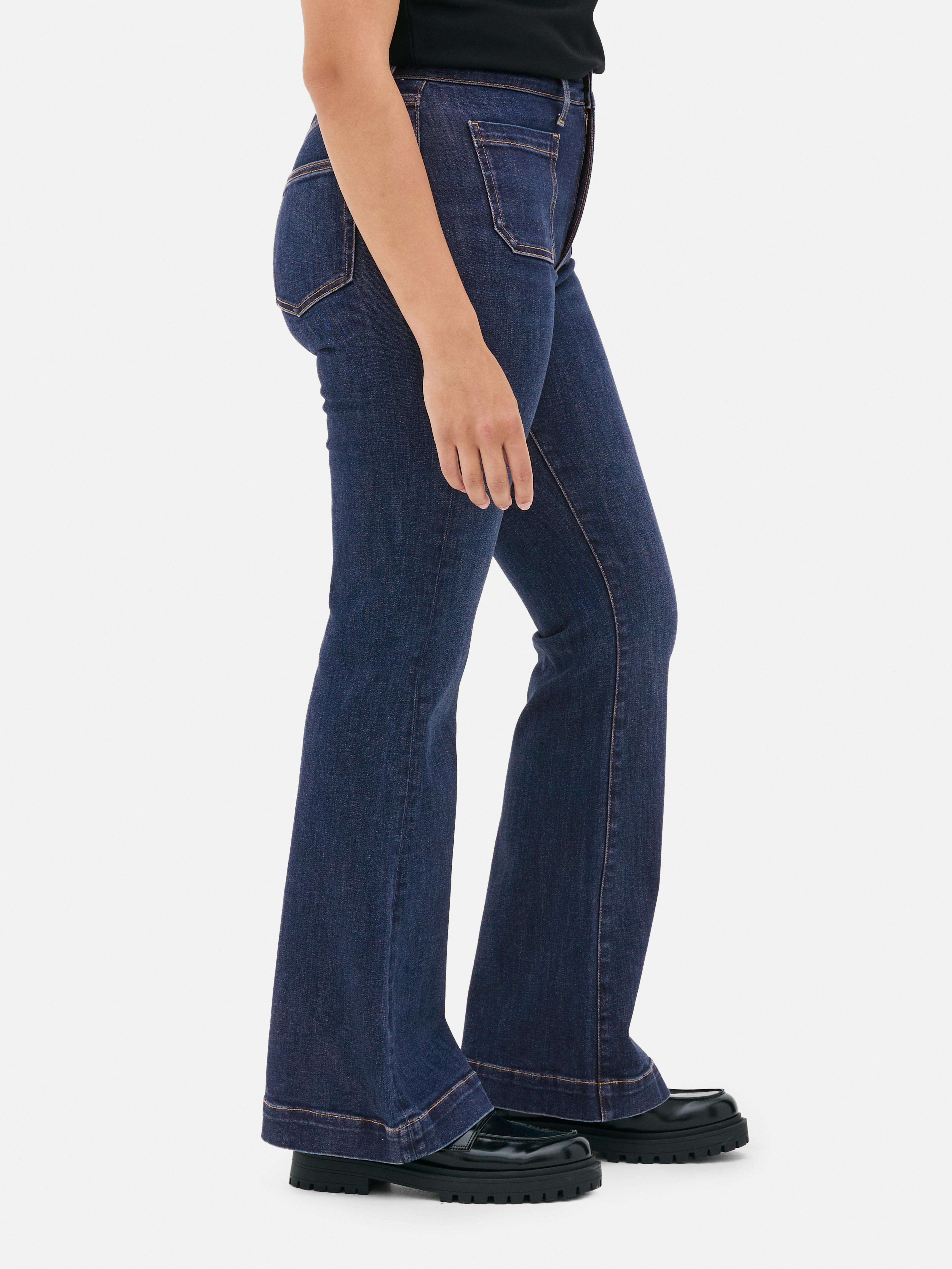 Patch Pocket Mid-Rise Flared Jeans
