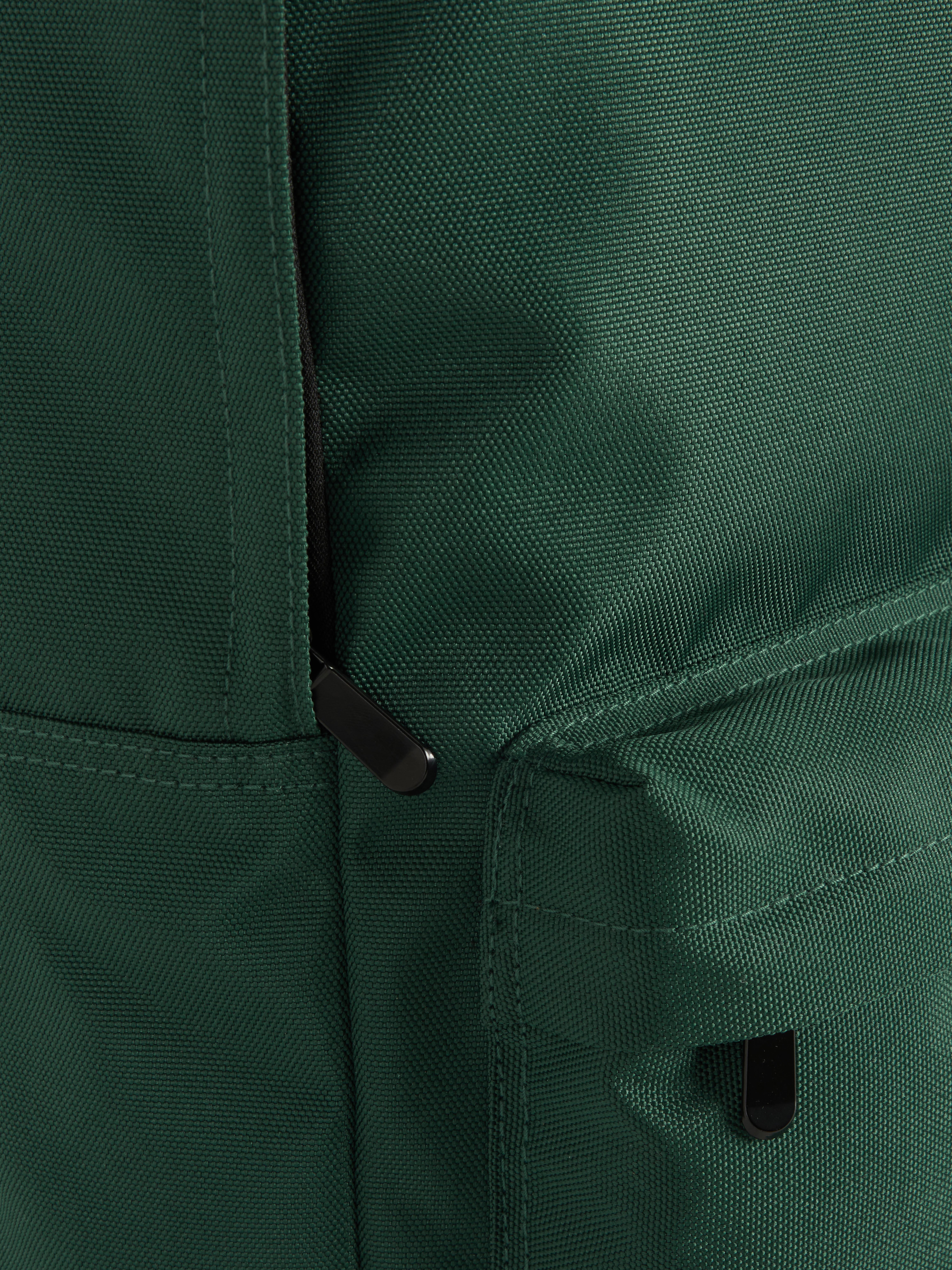 Rucksack mit Reißverschlussfächern