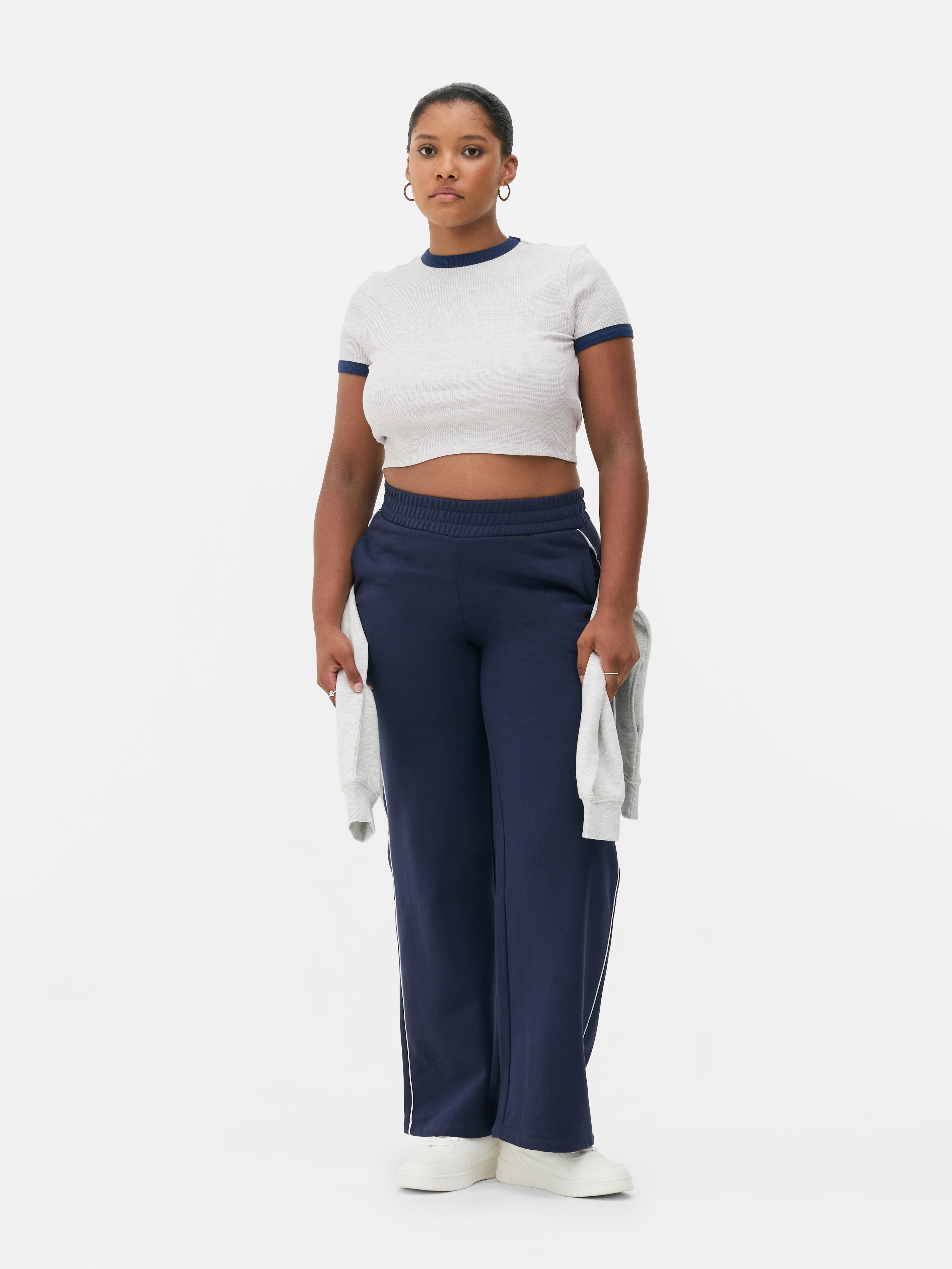 Waffle Graphic Crop Tee