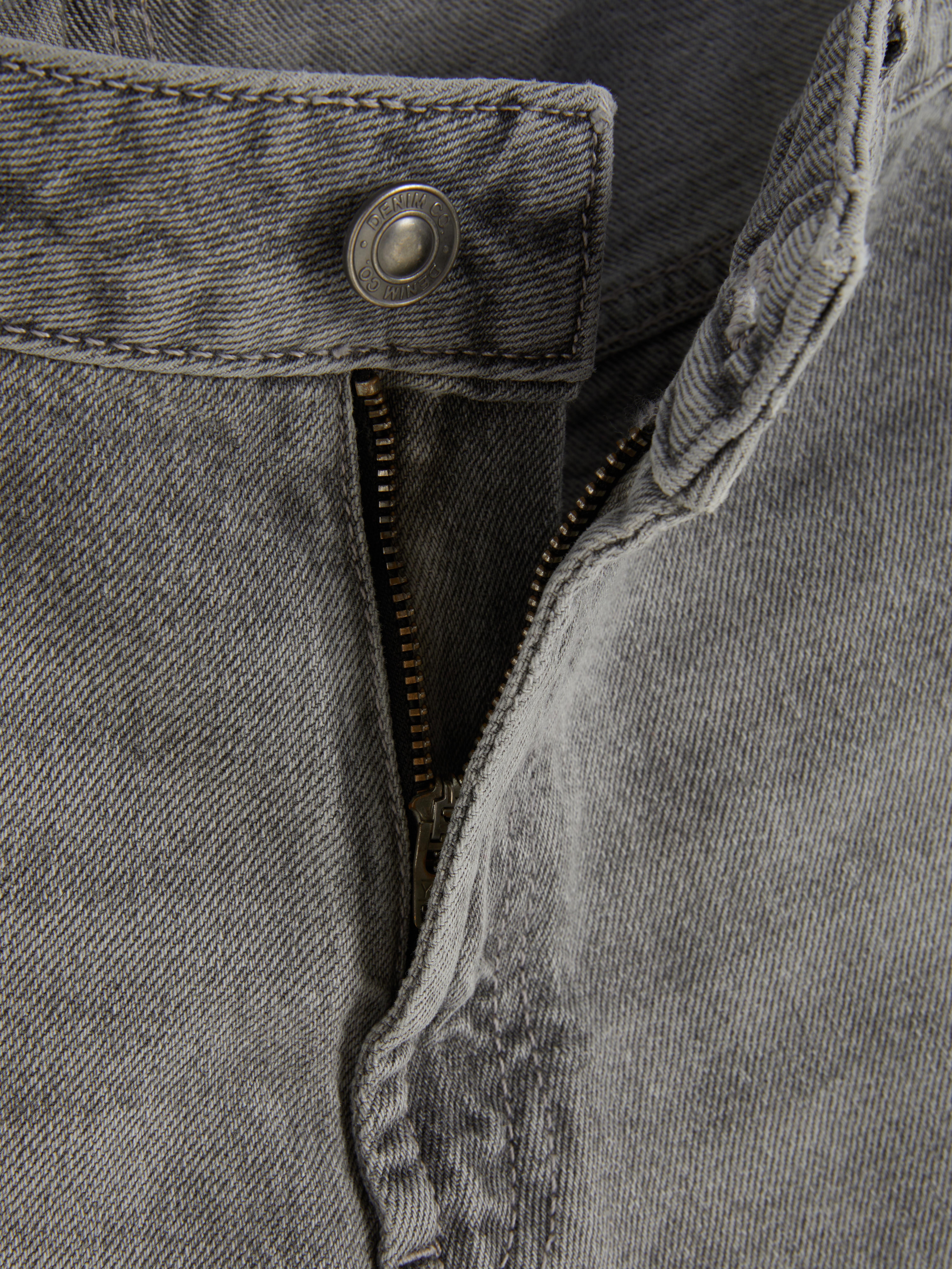 Jean utilitaire à taille basse