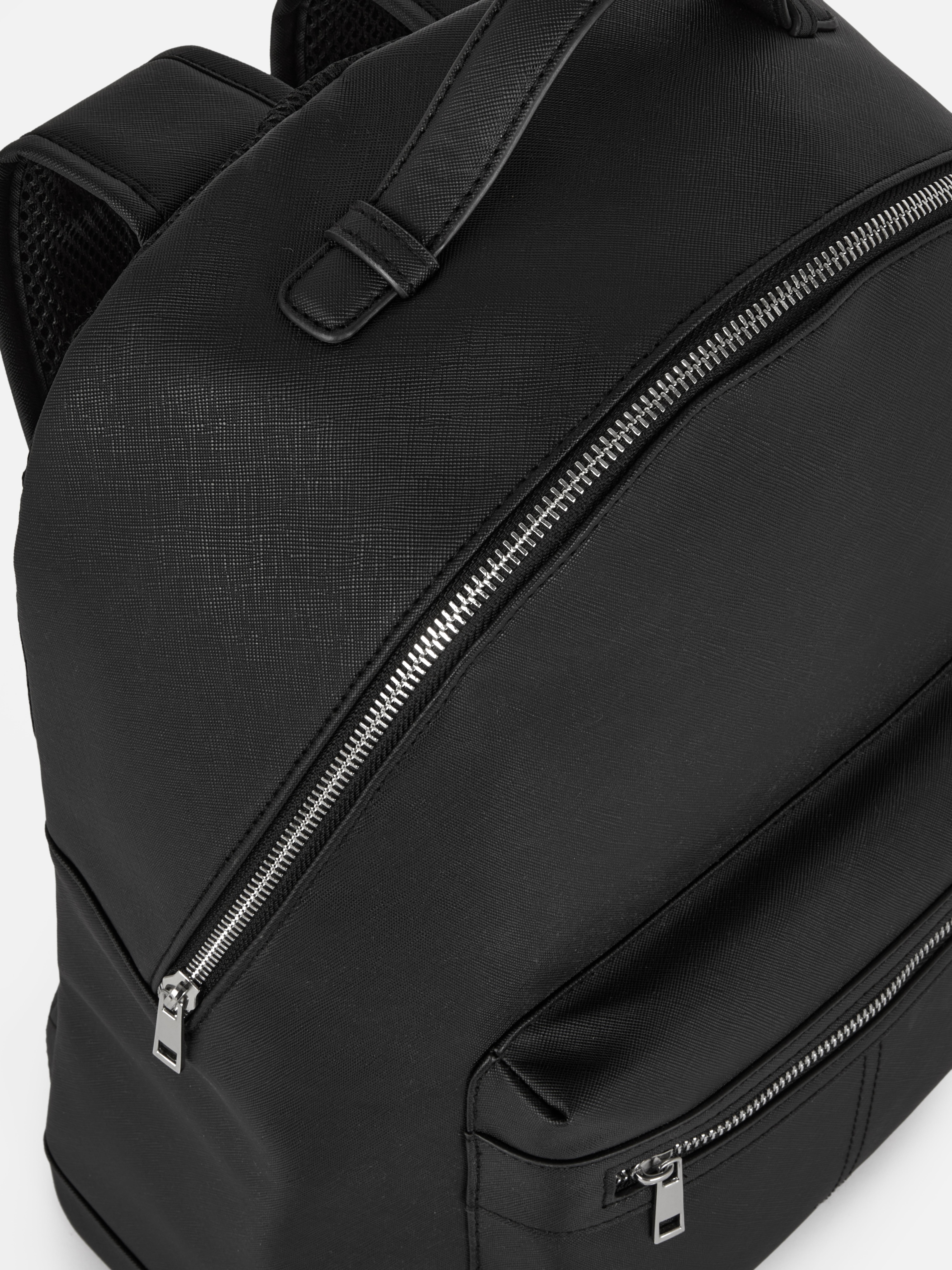 Sac à dos avec fermeture zippée