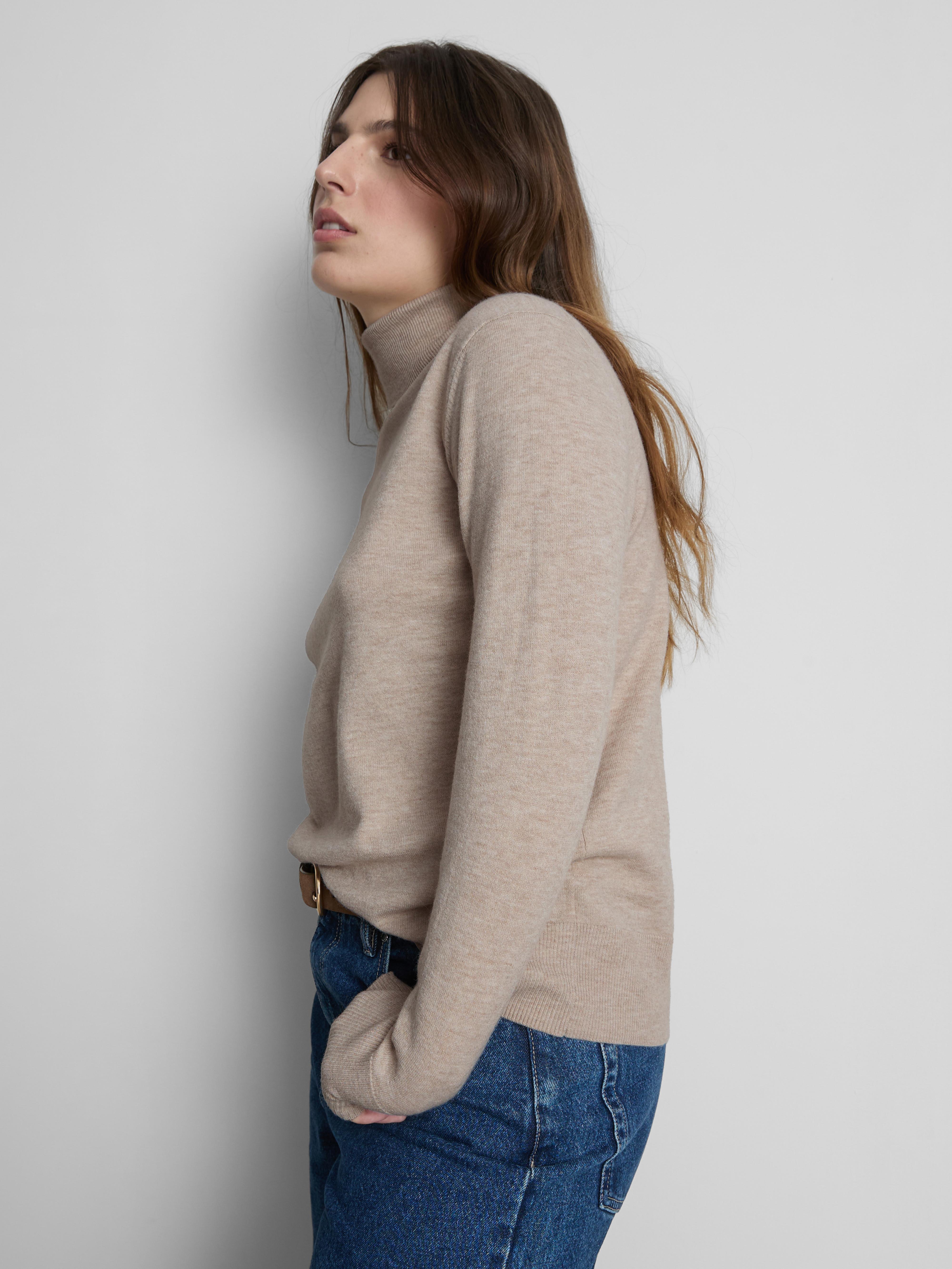 Pull doux à col roulé