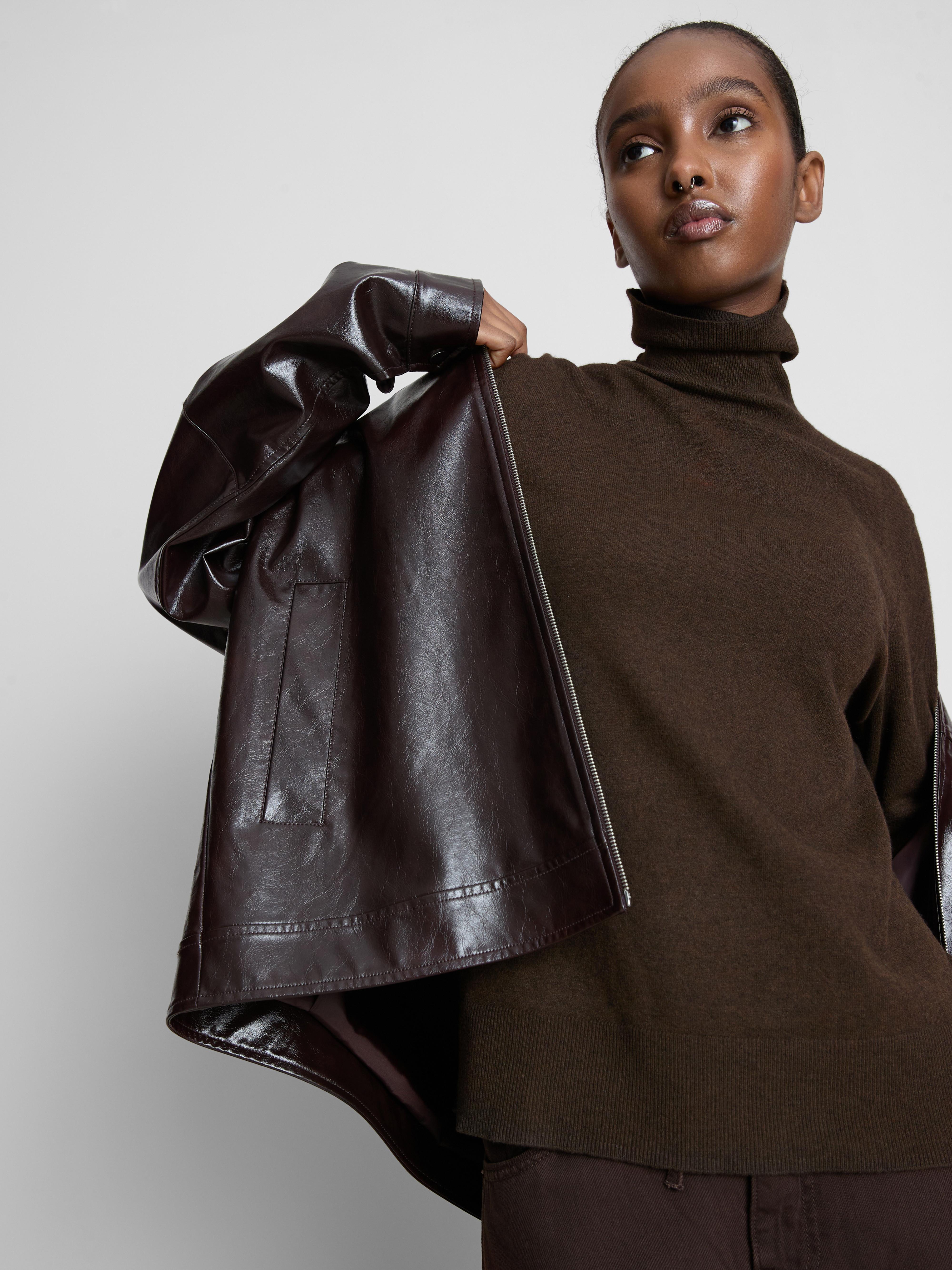 Pull doux à col roulé Chocolat