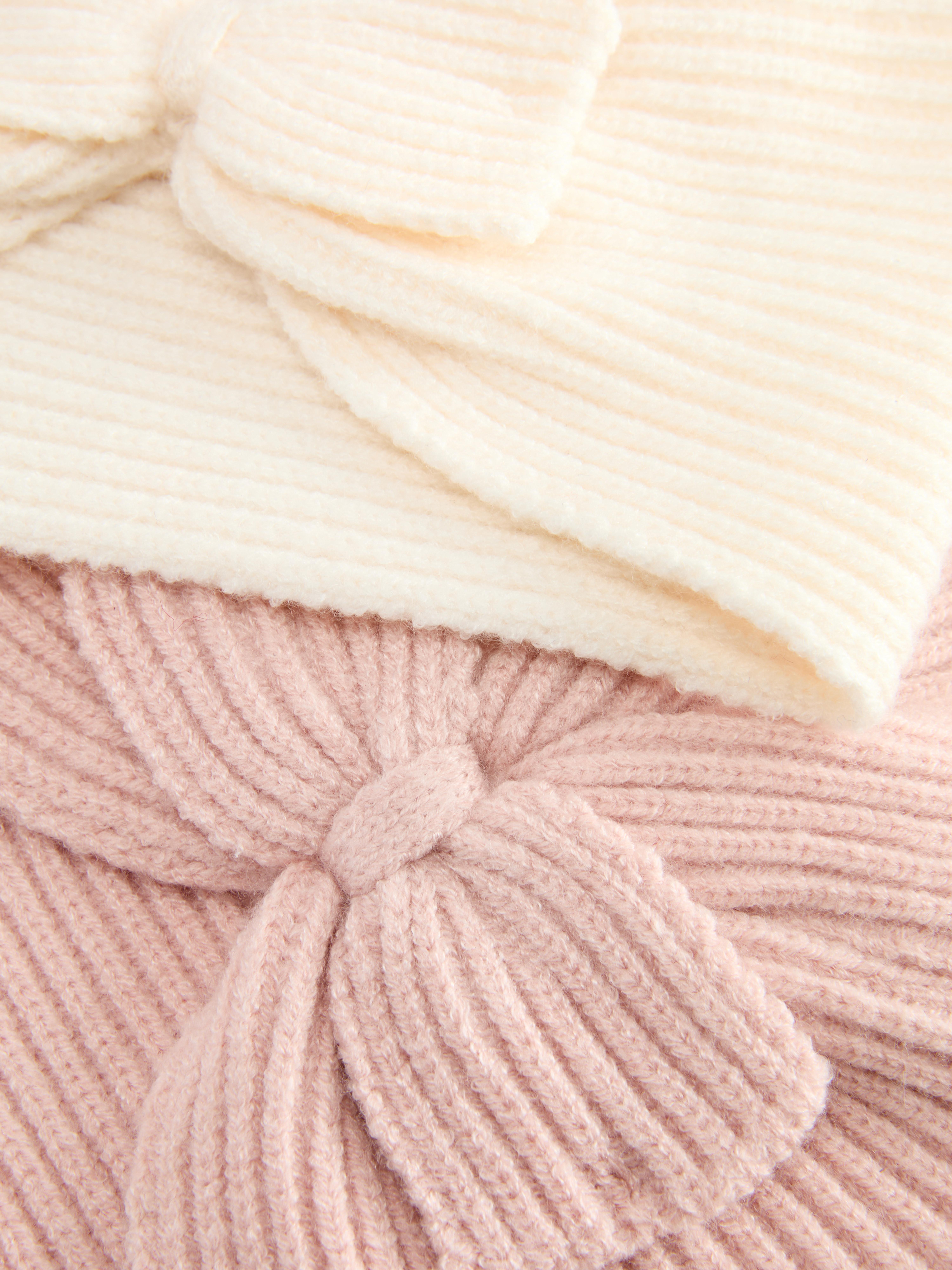Strickmützen in Wickeloptik, 2er-Pack