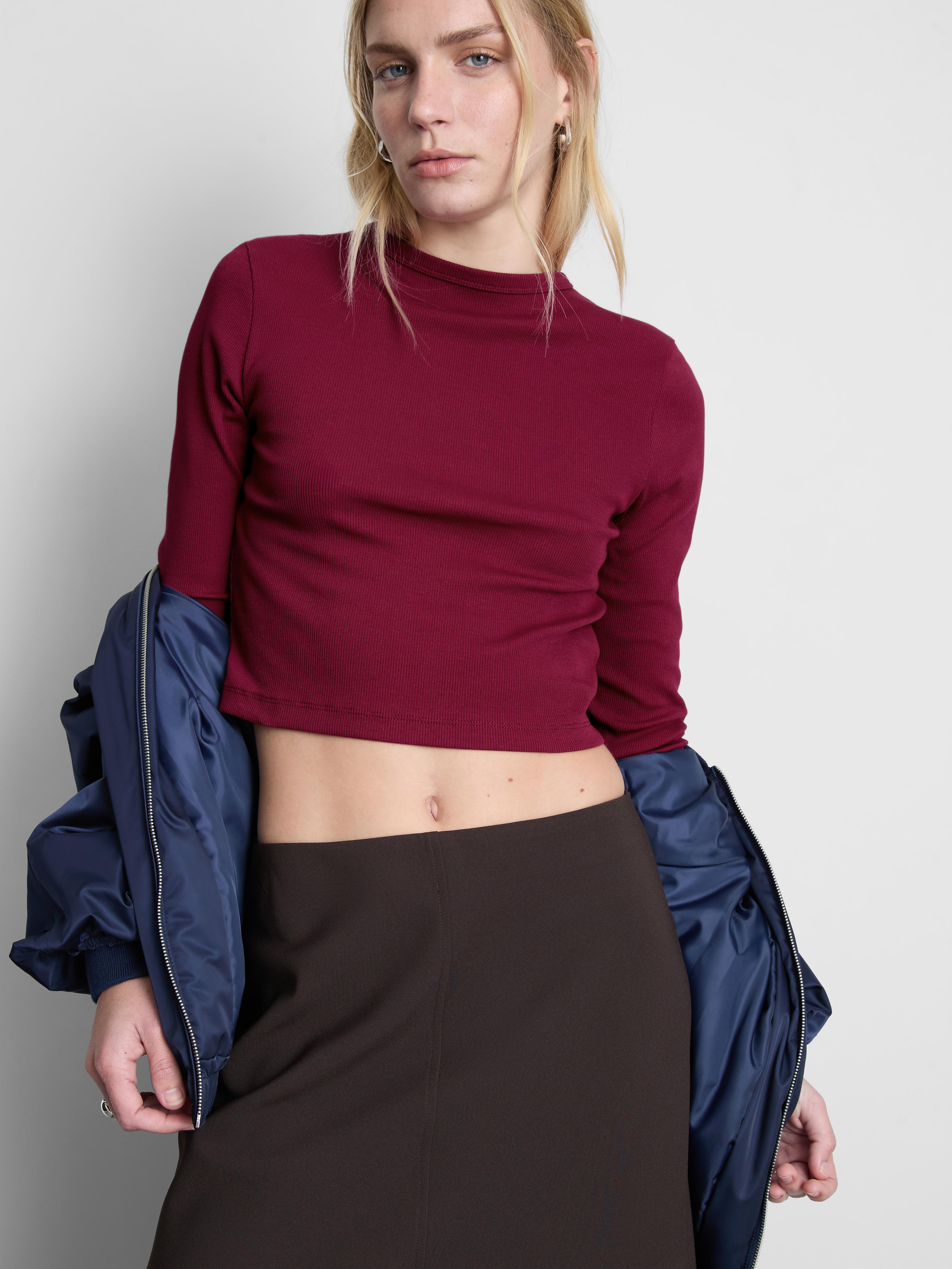 Cropped Ribbed Crew Top