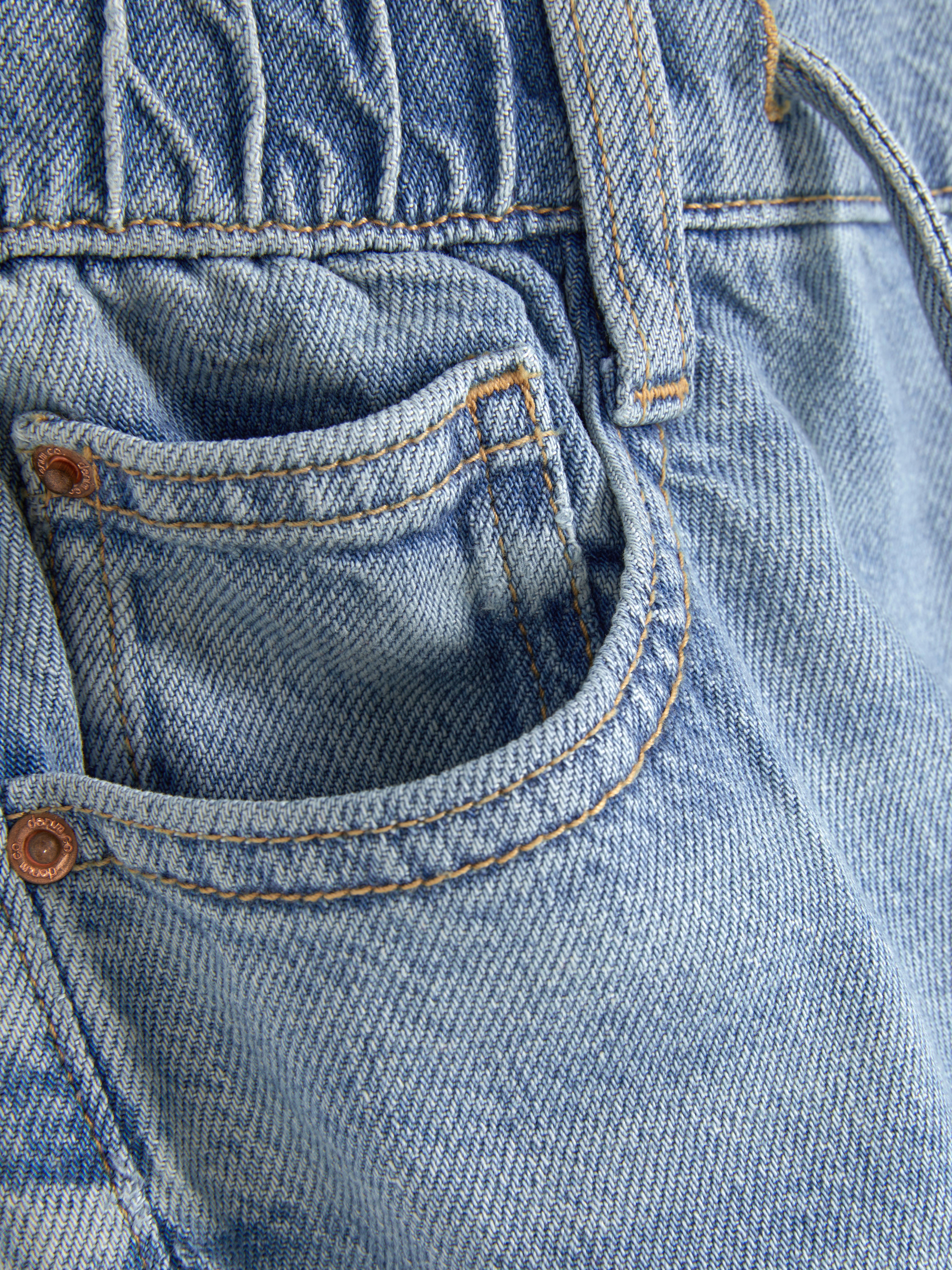 Jean large taille haute à cordon de serrage