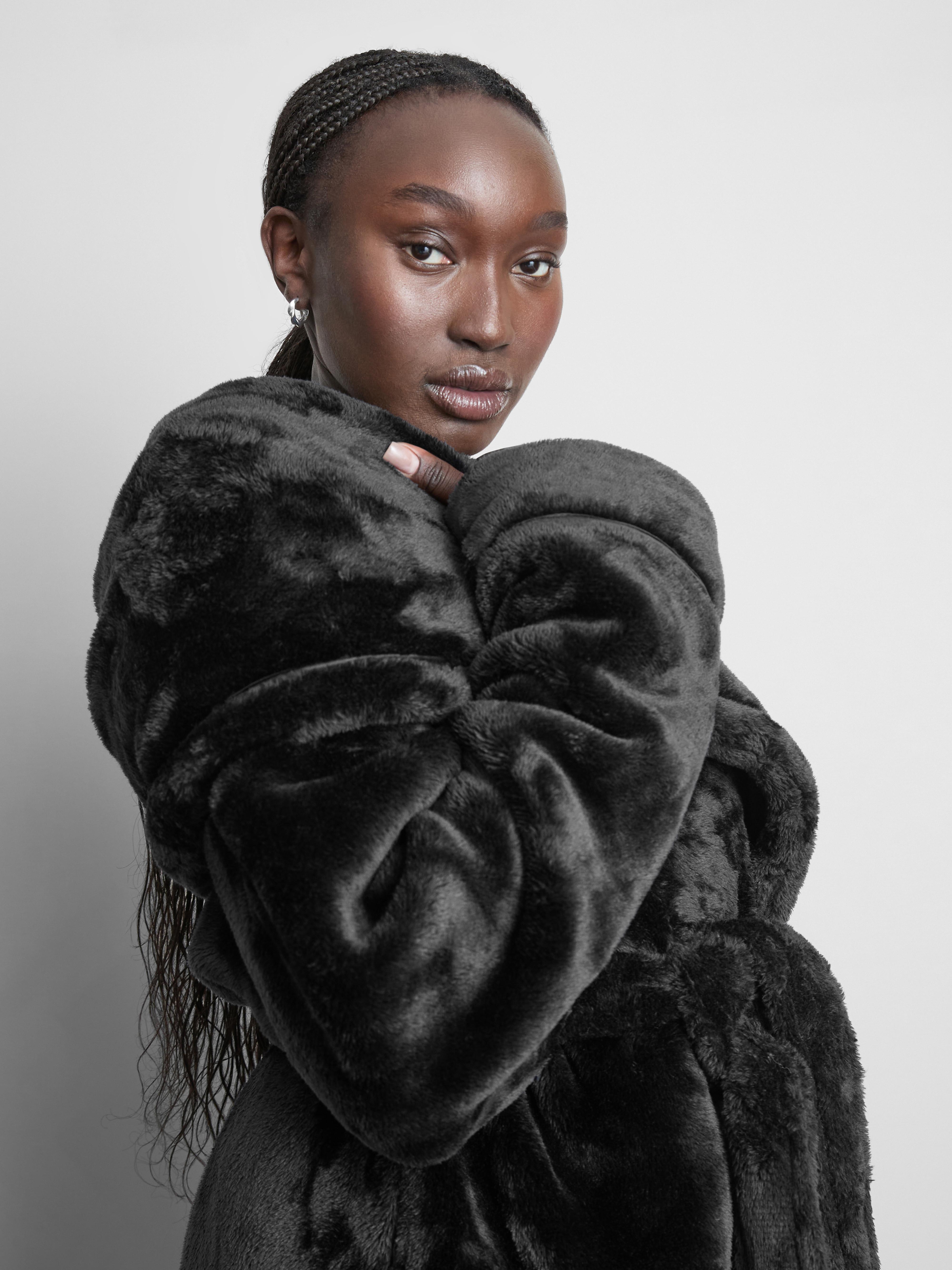 Robe de chambre longue à capuche de luxe