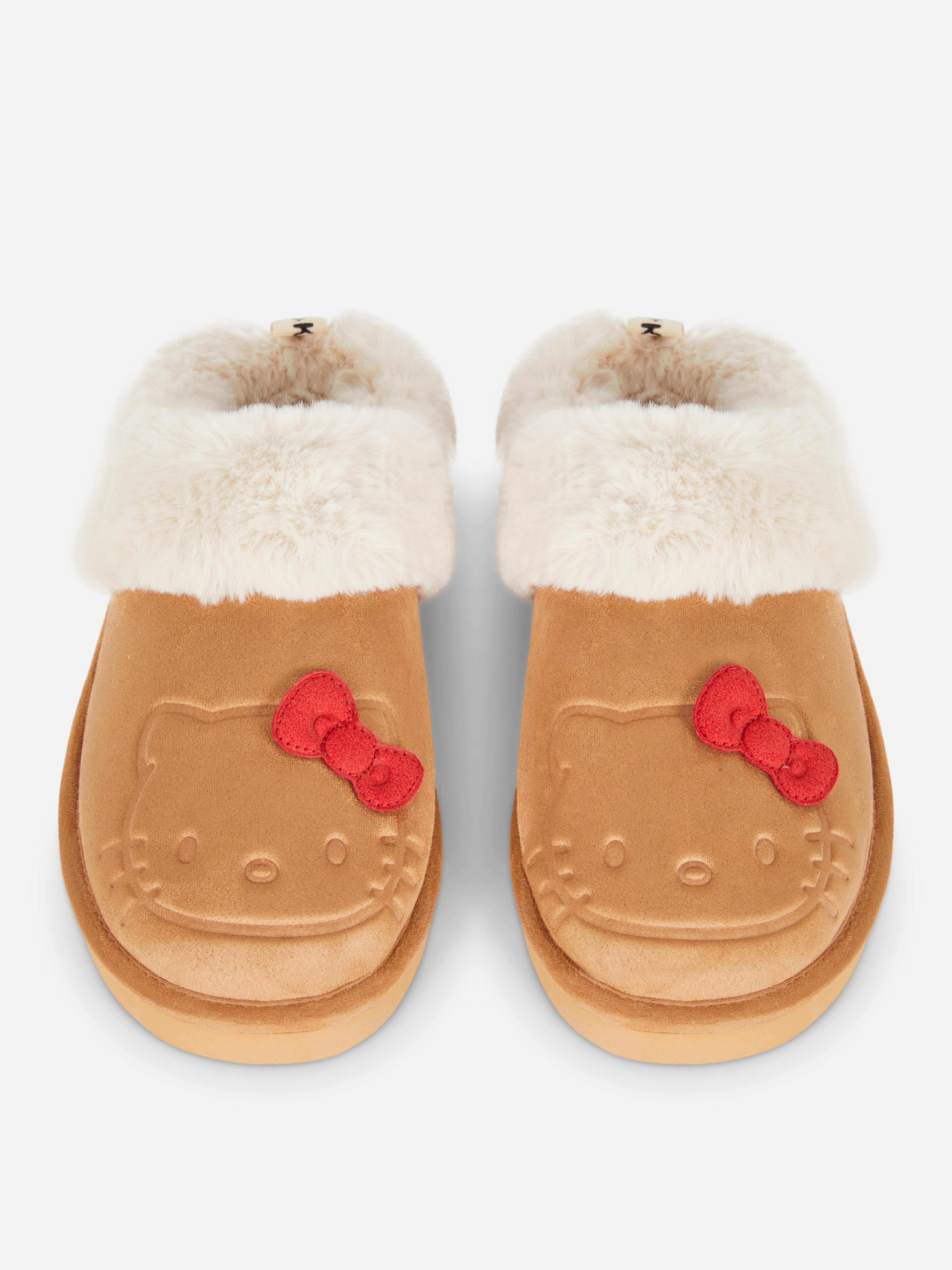 Pantuflas cálidas tipo zueco de Hello Kitty