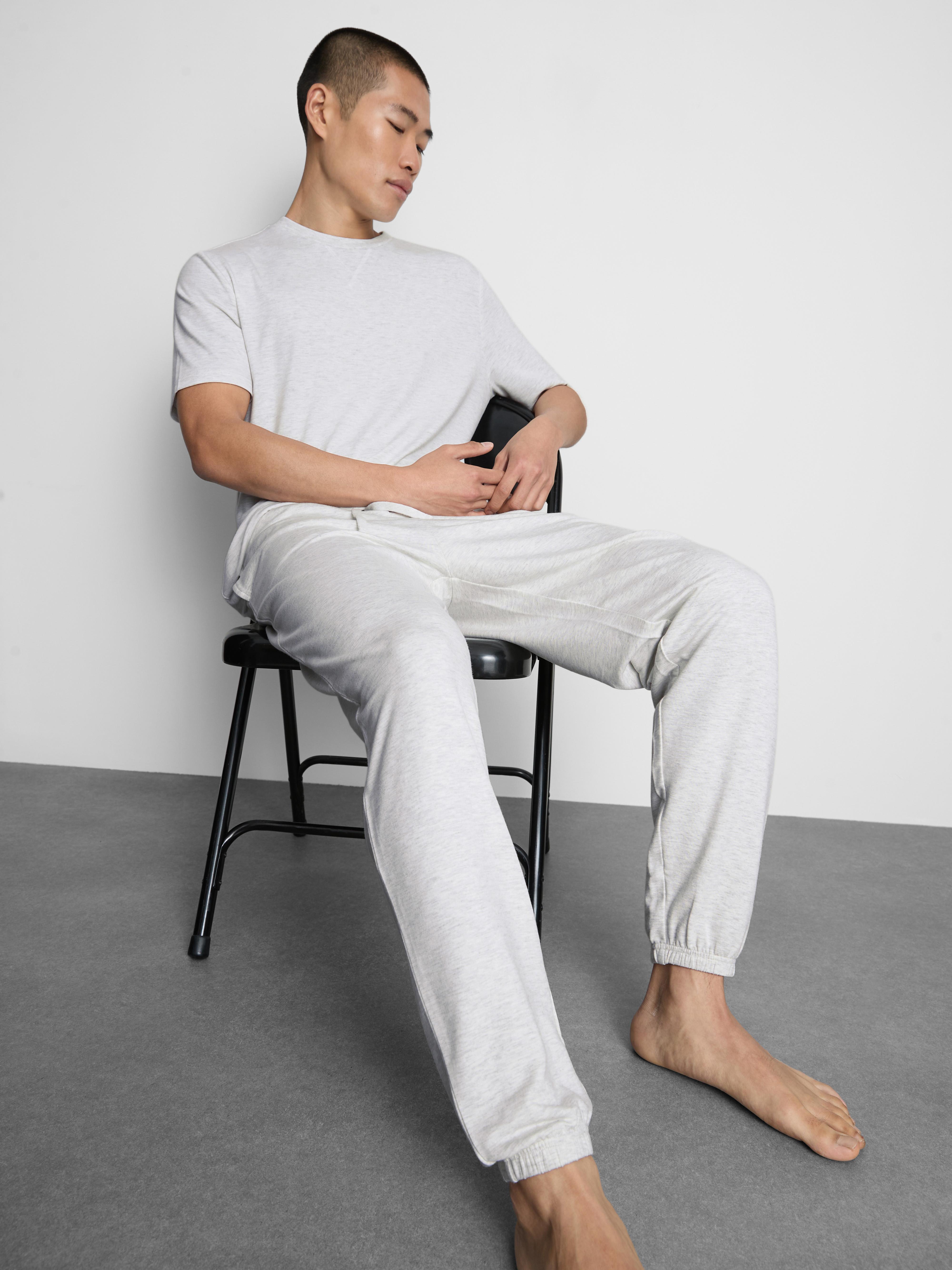 Men's Gray Heather Cuffed-Leg Drawstring Pajama Bottoms