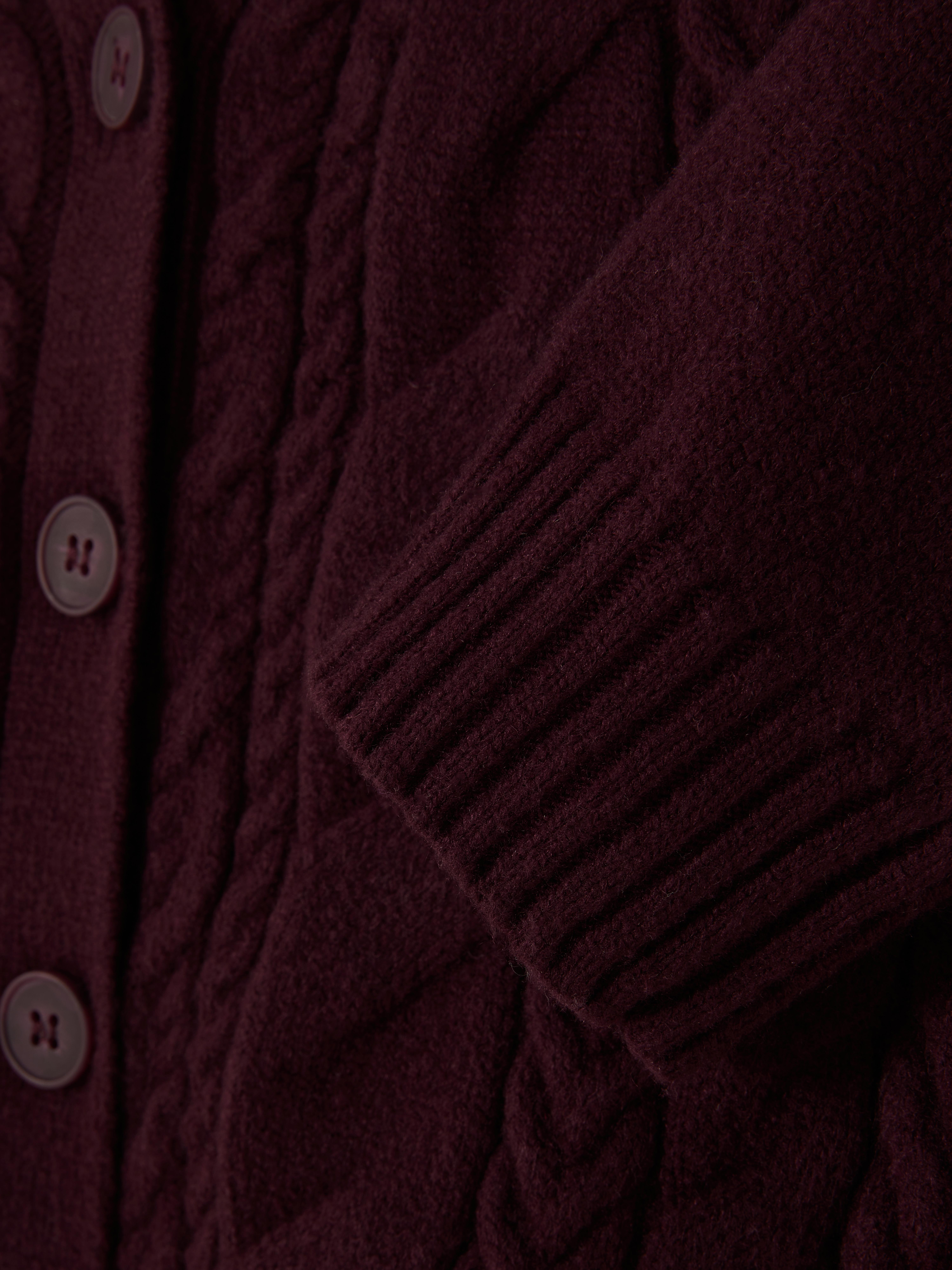 Cardigan in maglia a trecce spessa