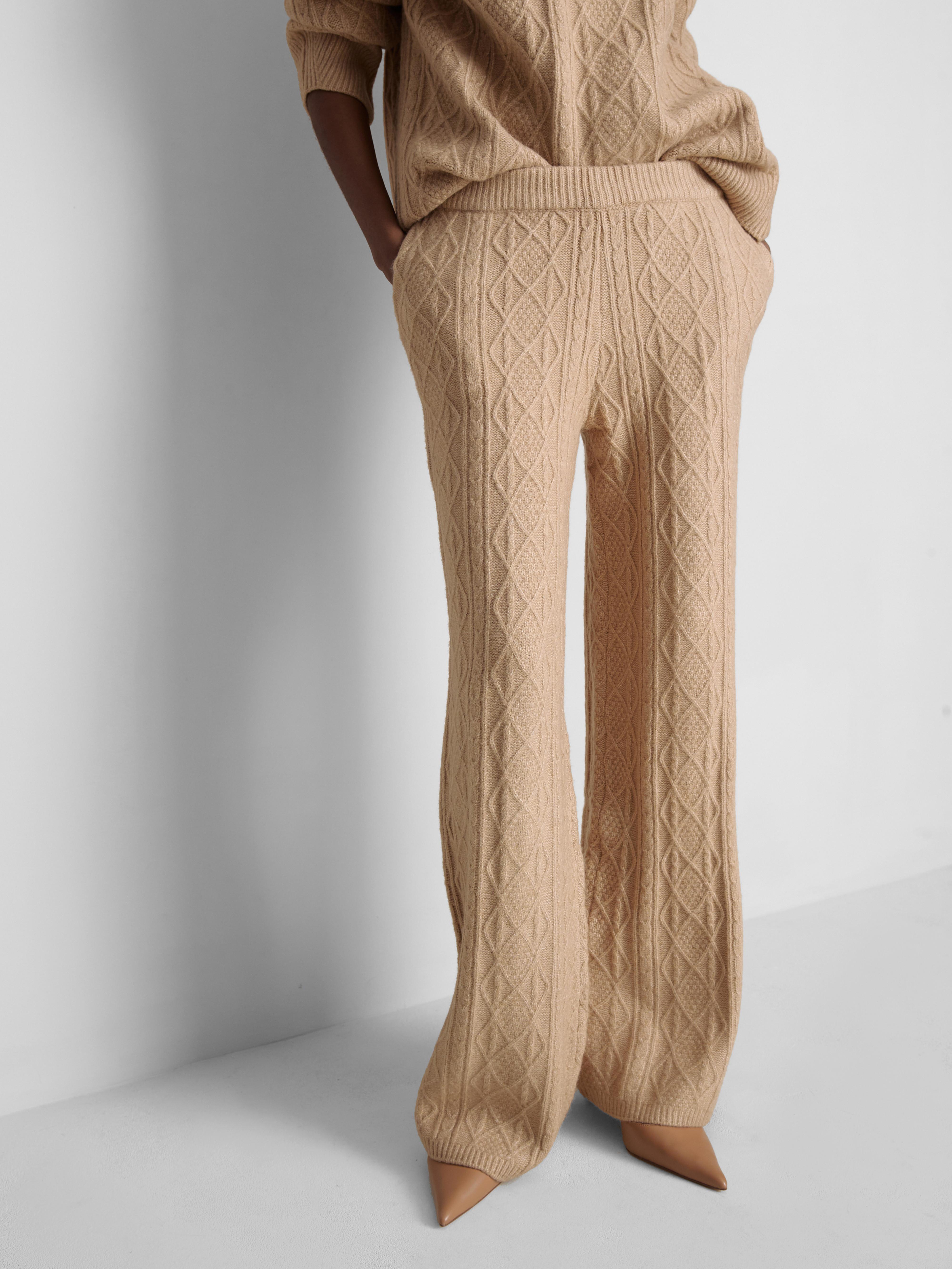 Hose mit weitem Bein und Zopfmuster