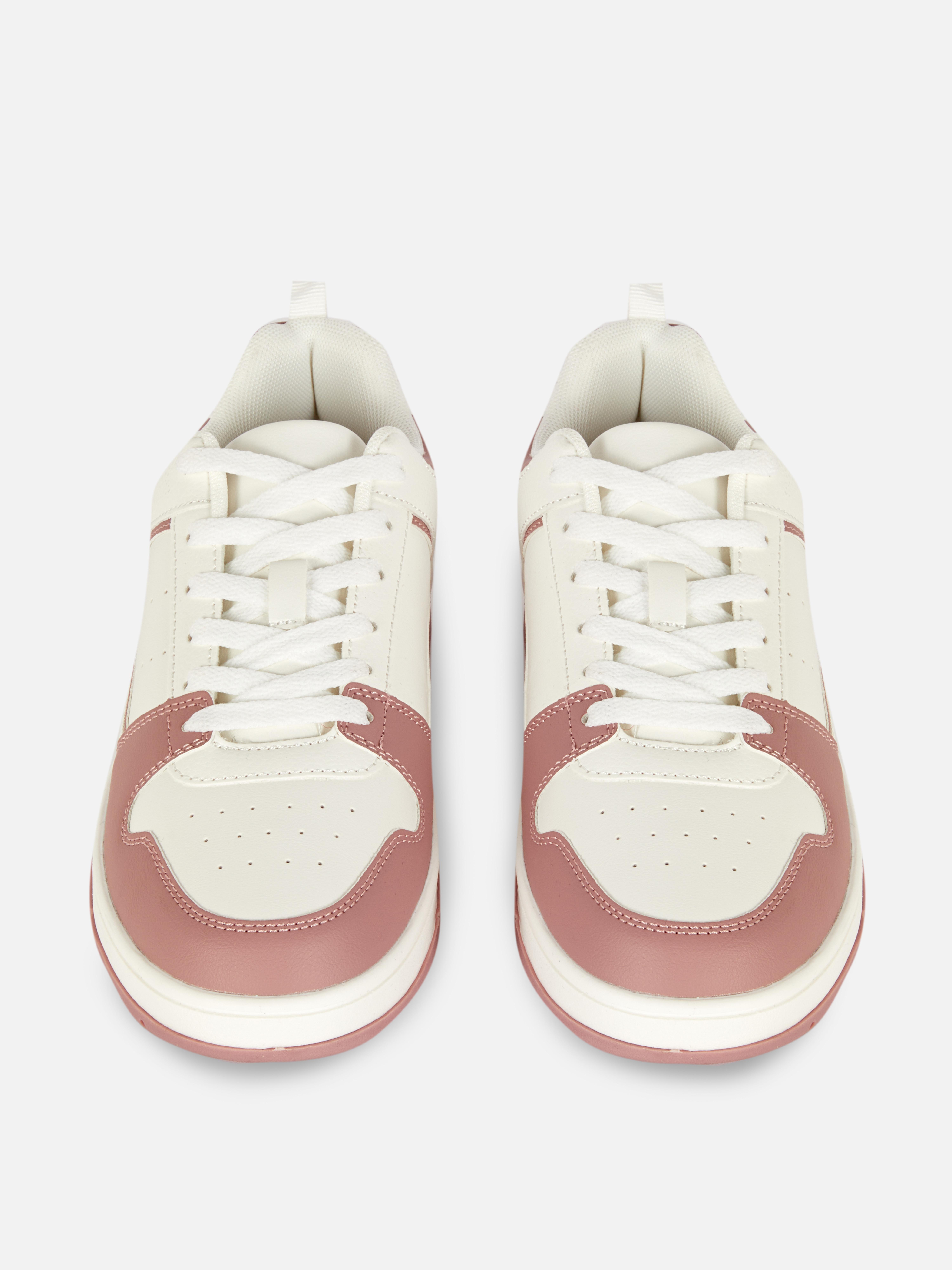 Low-Top-Sneaker