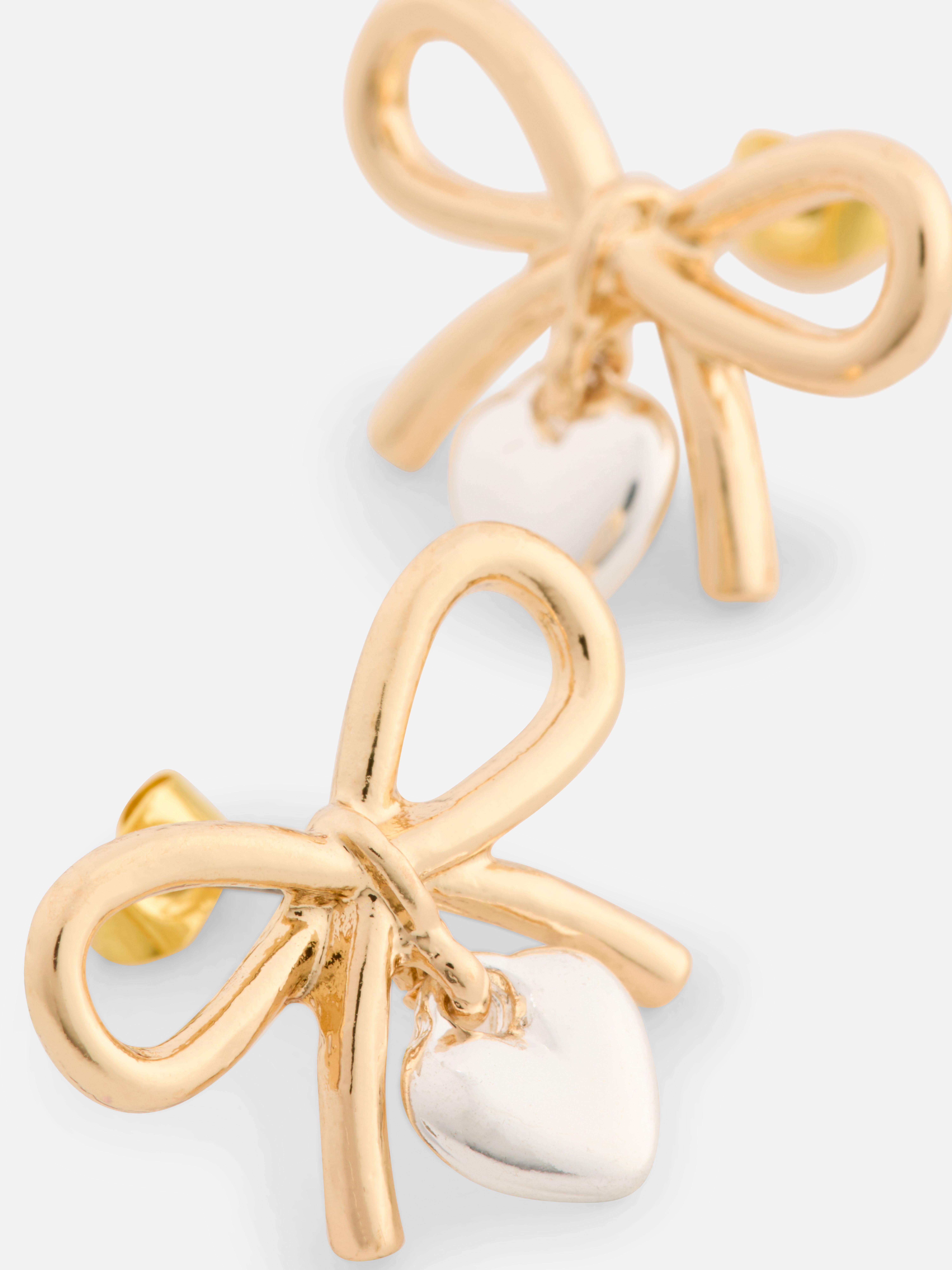 Clous d'oreilles nœuds